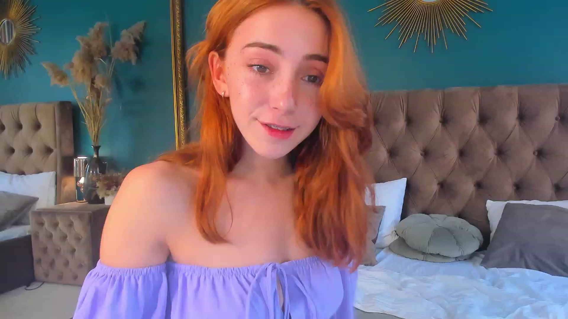 Gallery image thumbnail from ElsaYoung's myfreecams stream on, 08/05/2023, 15:51 image 13 of 20