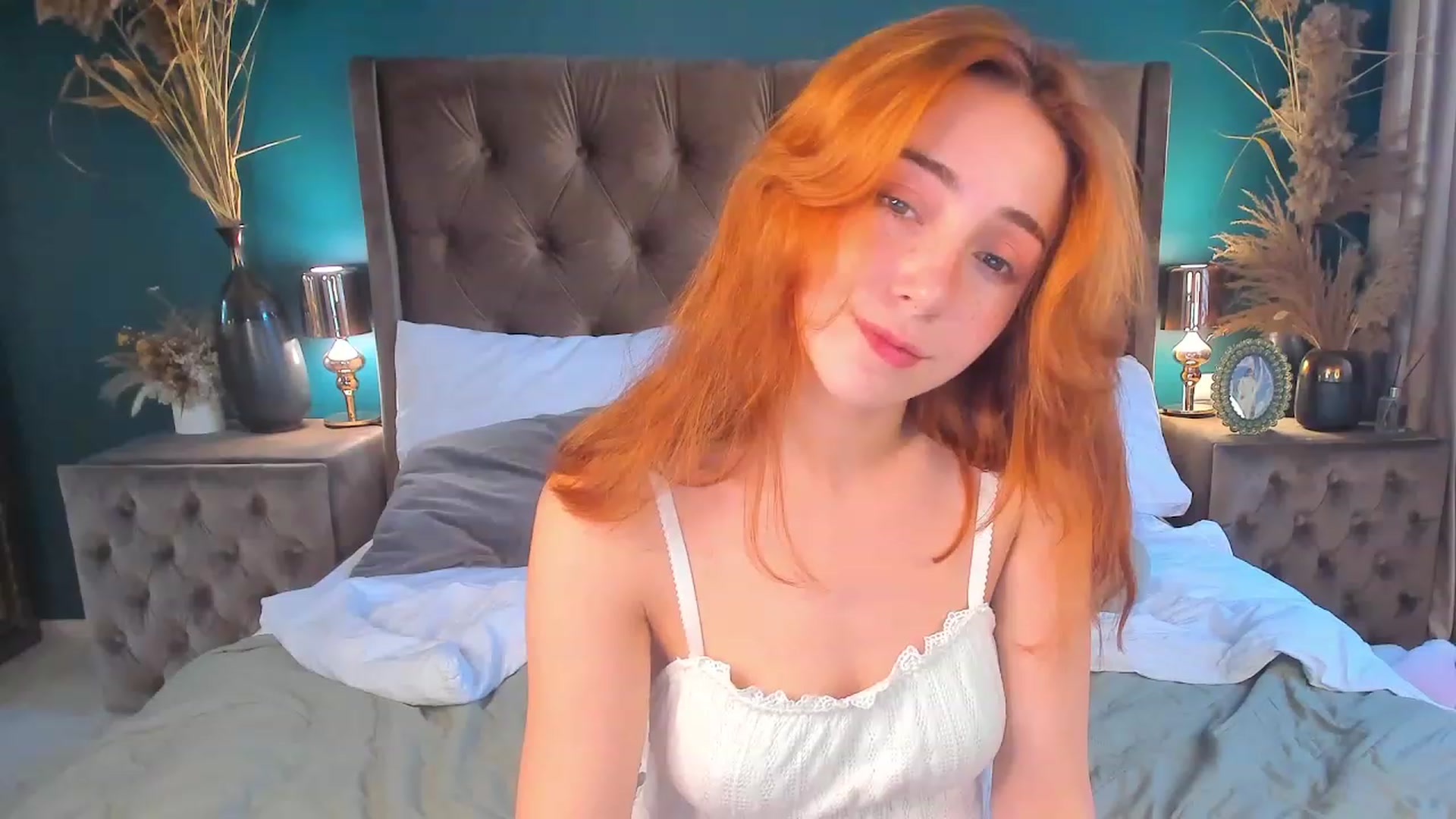 Gallery image thumbnail from ElsaYoung's myfreecams stream on, 08/05/2023, 17:39 image 8 of 20