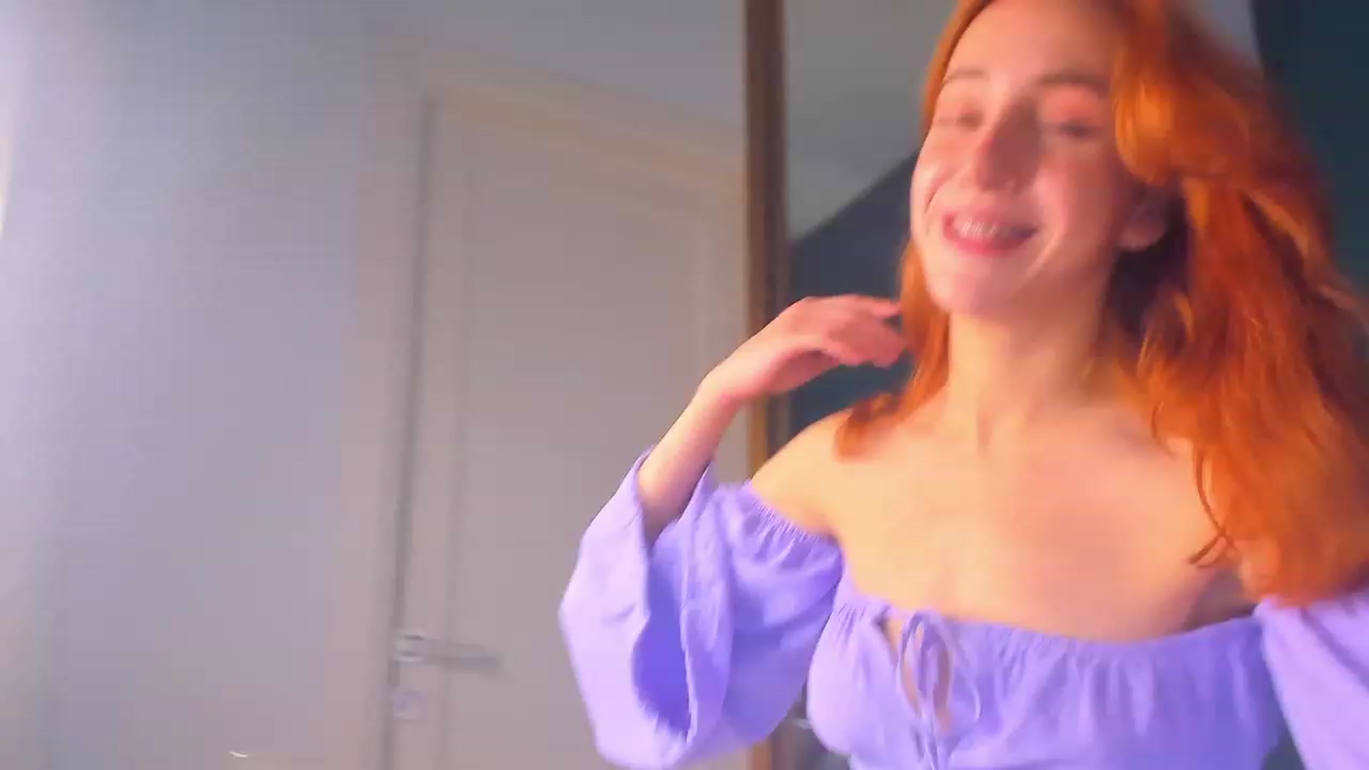 Gallery image thumbnail from ElsaYoung's myfreecams stream on, 08/05/2023, 17:39 image 2 of 20