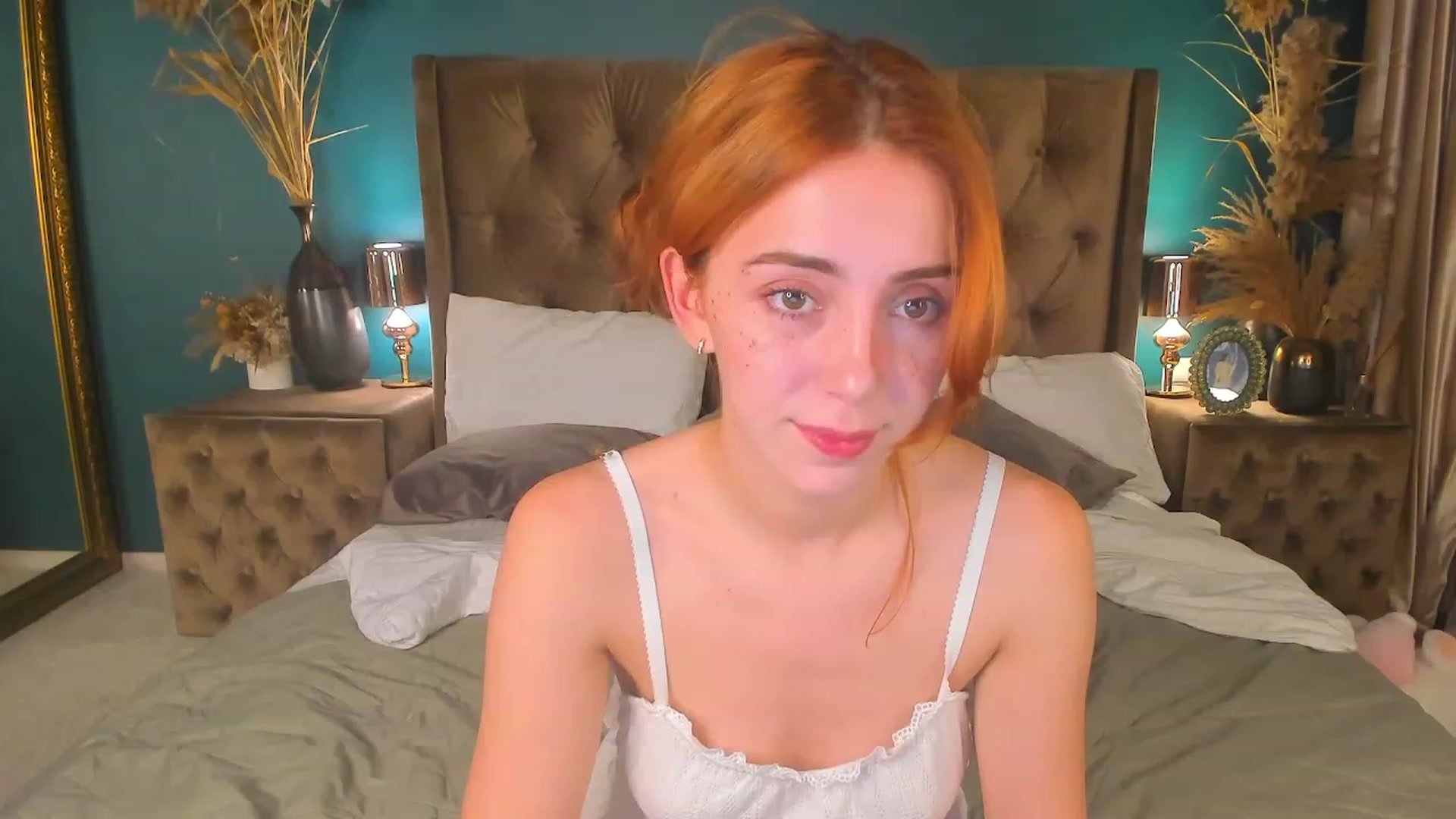 Gallery image thumbnail from ElsaYoung's myfreecams stream on, 08/05/2023, 18:48 image 8 of 20
