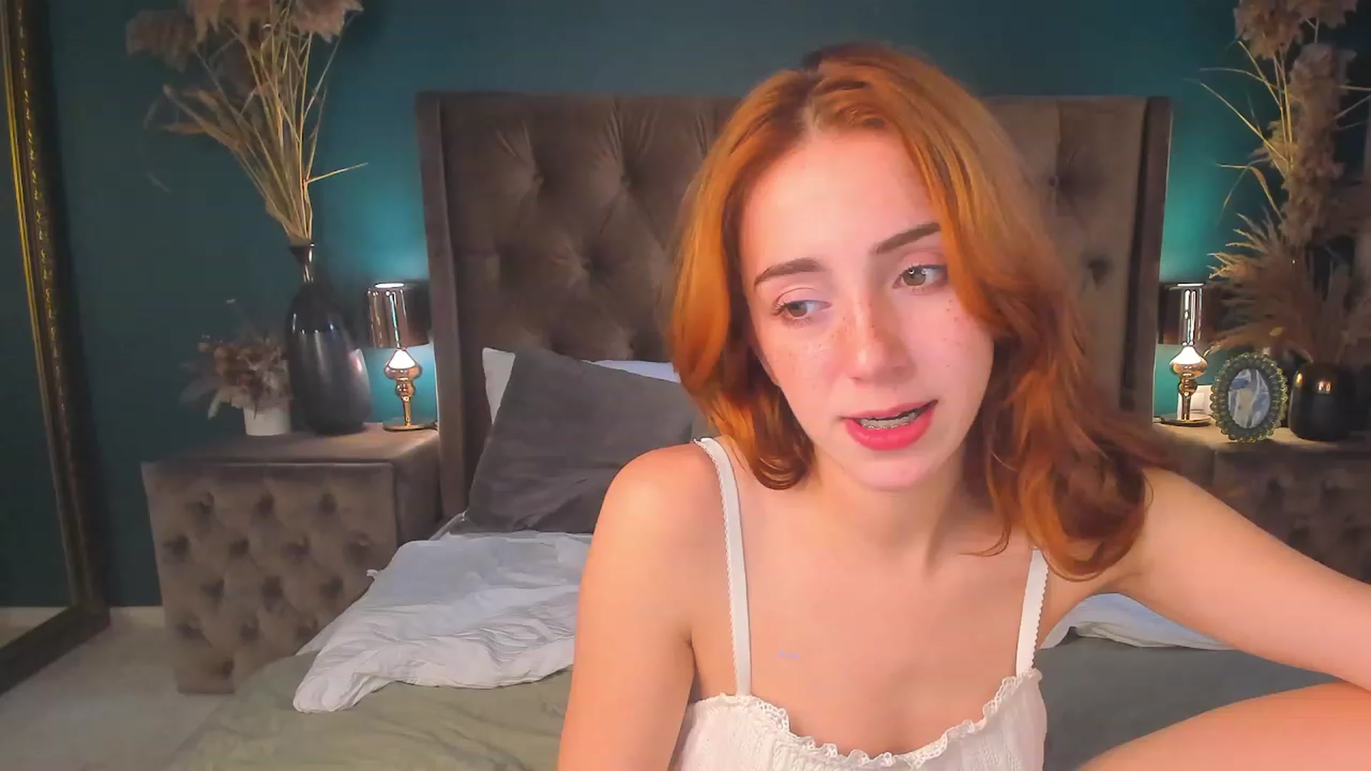 Gallery image thumbnail from ElsaYoung's myfreecams stream on, 08/06/2023, 17:36 image 8 of 20