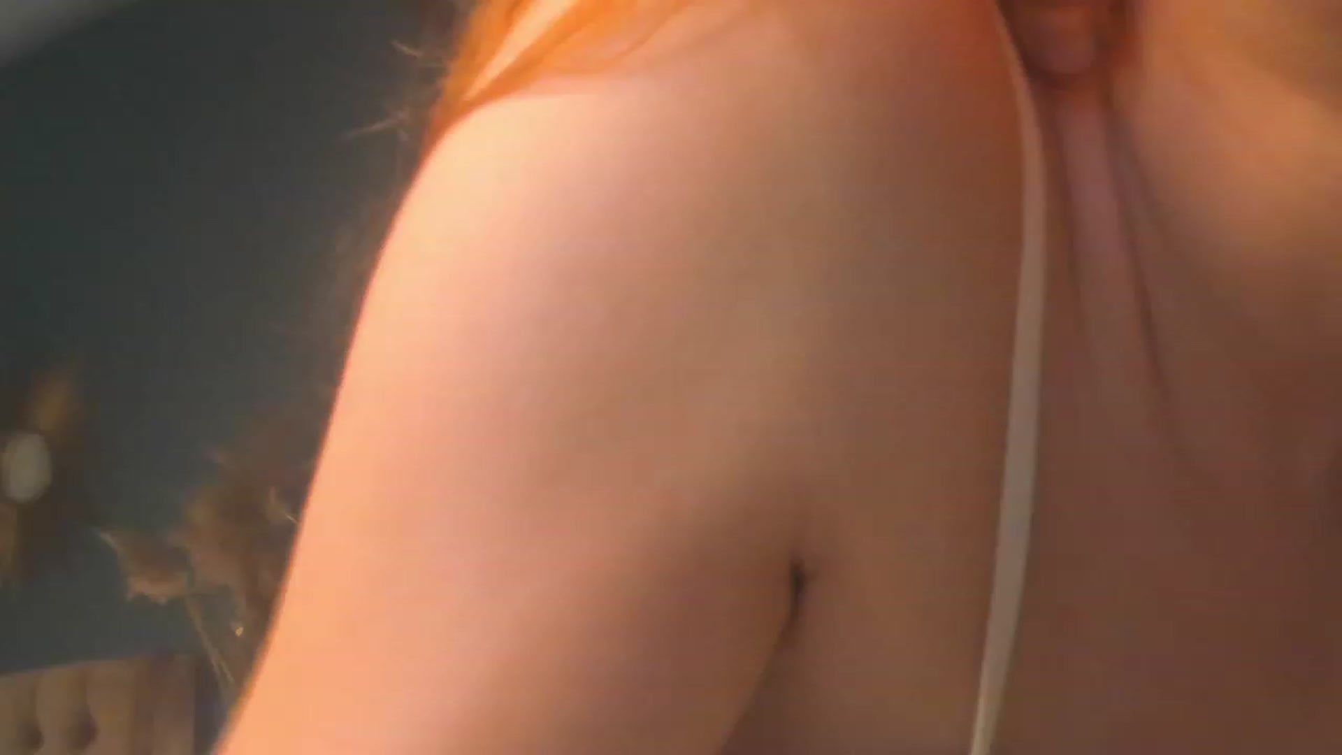 Gallery image thumbnail from ElsaYoung's myfreecams stream on, 08/06/2023, 18:46 image 1 of 20