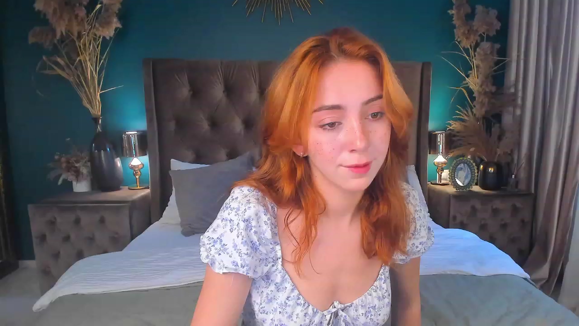 Gallery image thumbnail from ElsaYoung's myfreecams stream on, 08/08/2023, 13:37 image 4 of 20