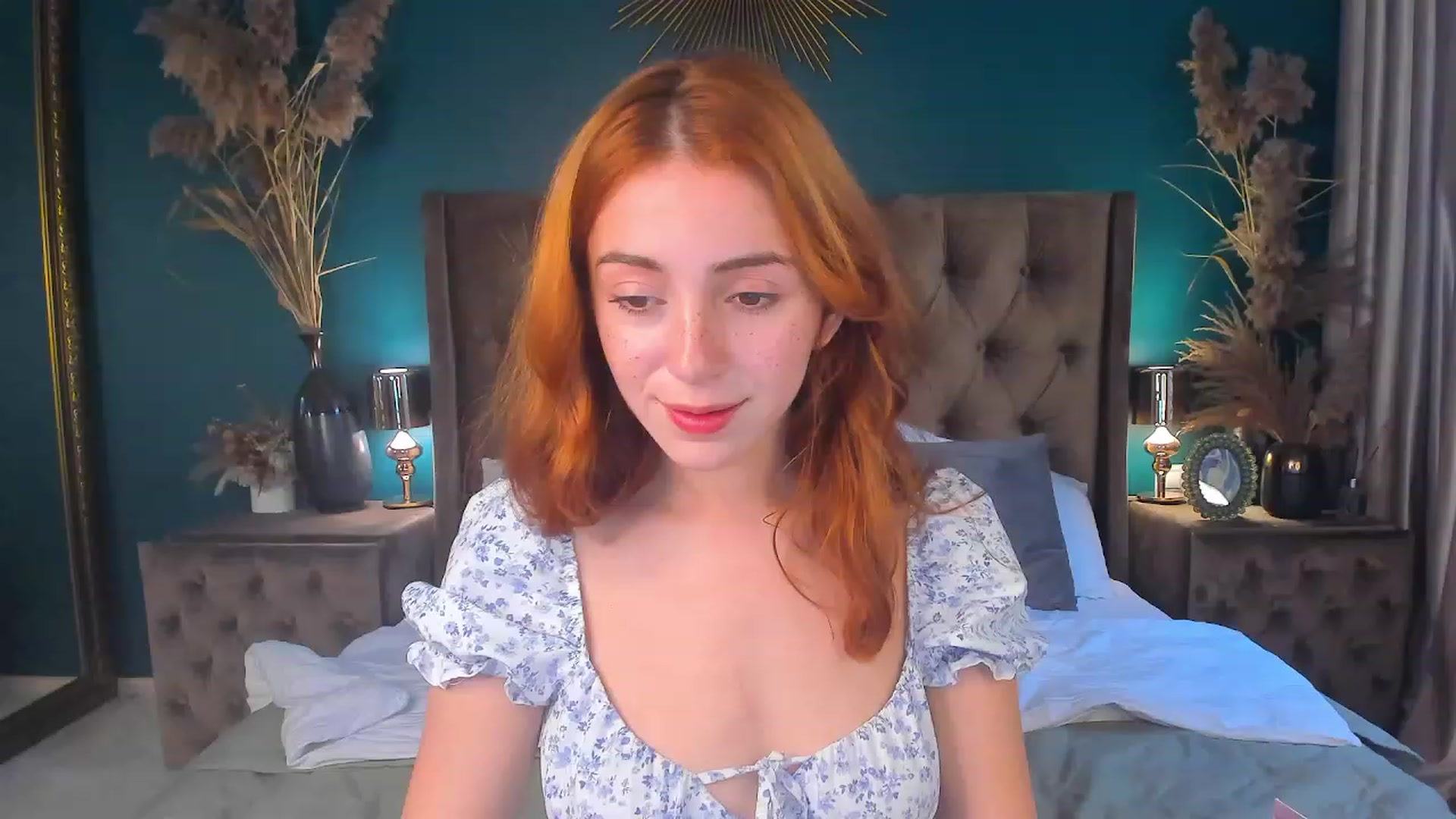 Gallery image thumbnail from ElsaYoung's myfreecams stream on, 08/08/2023, 15:09 image 10 of 20