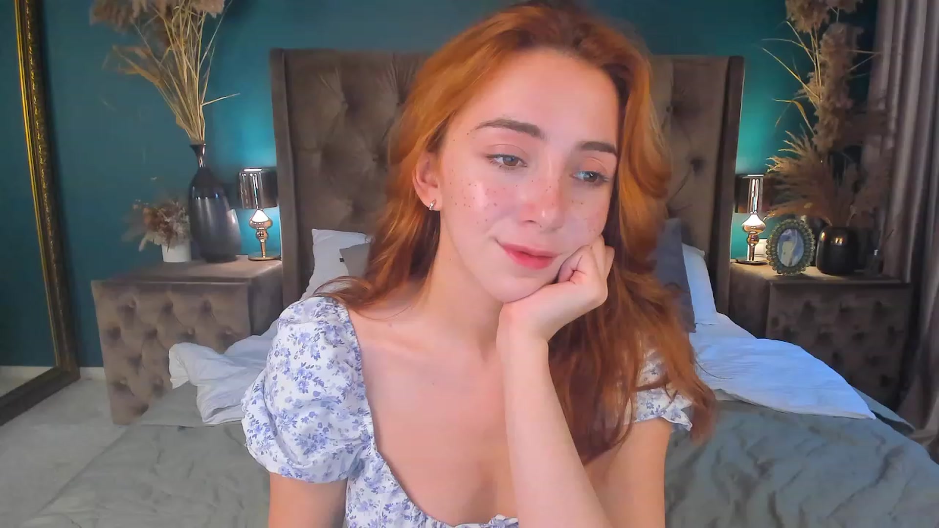 Gallery image thumbnail from ElsaYoung's myfreecams stream on, 08/08/2023, 15:09 image 1 of 20