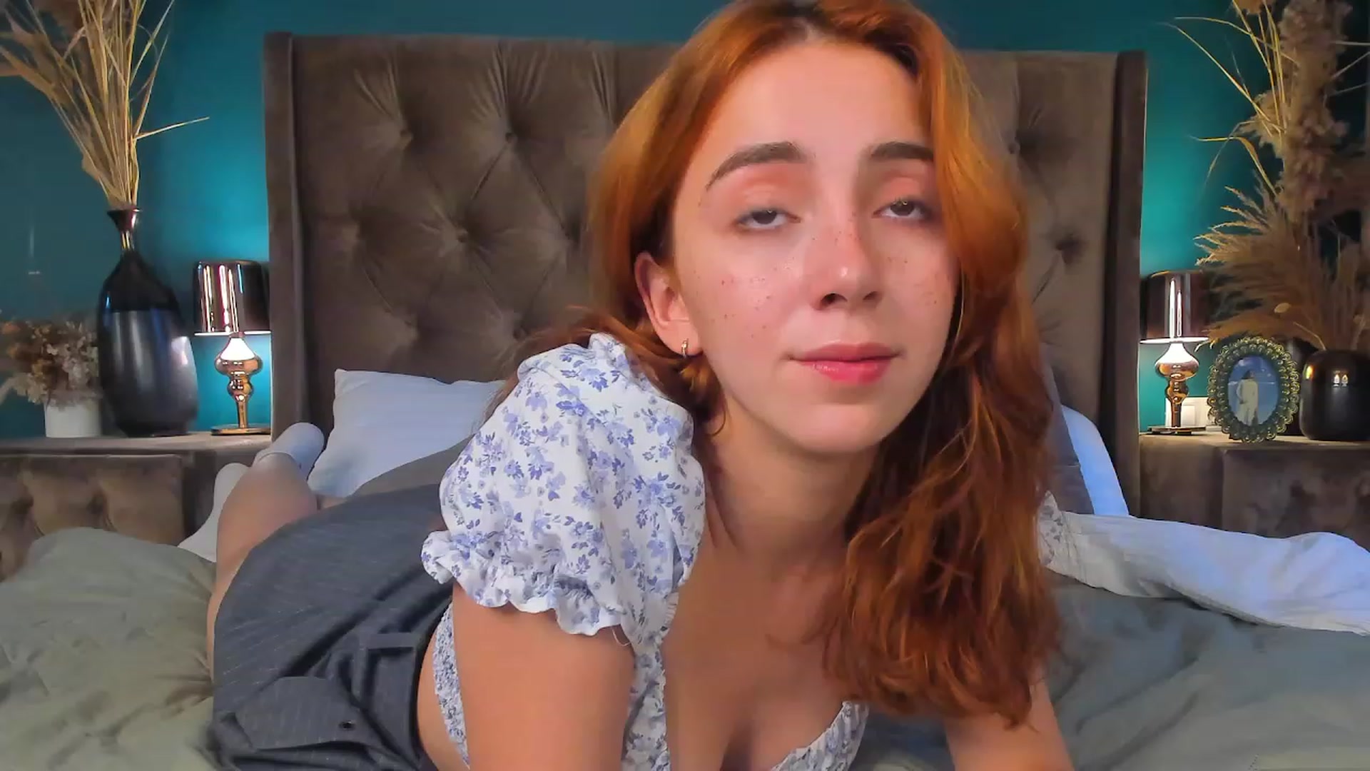 Gallery image thumbnail from ElsaYoung's myfreecams stream on, 08/08/2023, 17:15 image 11 of 20