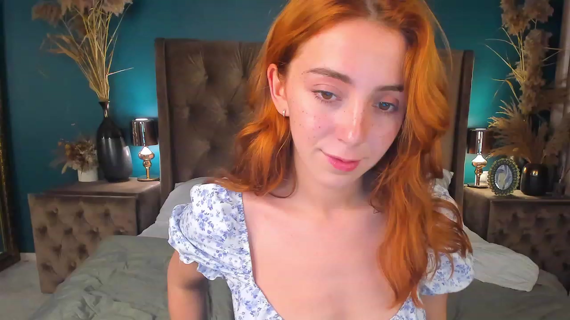 Gallery image thumbnail from ElsaYoung's myfreecams stream on, 08/08/2023, 18:09 image 5 of 20