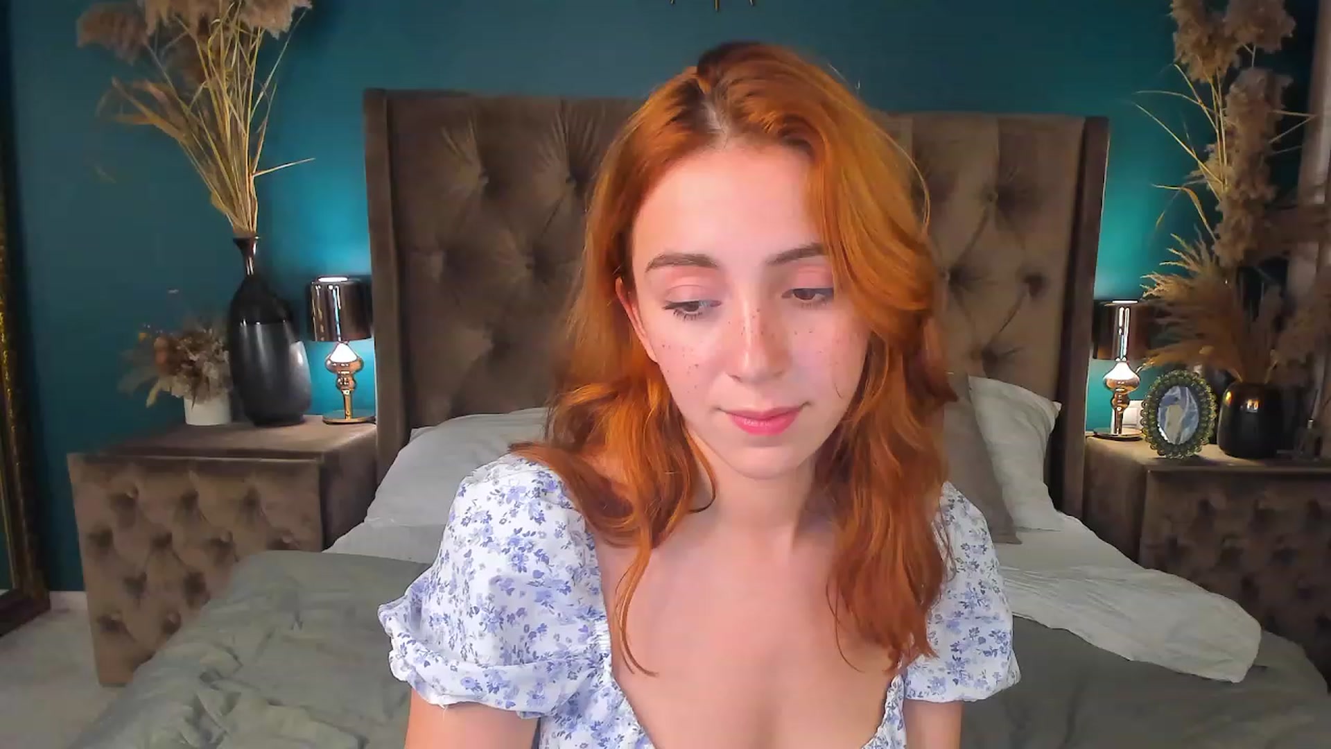 Gallery image thumbnail from ElsaYoung's myfreecams stream on, 08/08/2023, 18:09 image 9 of 20