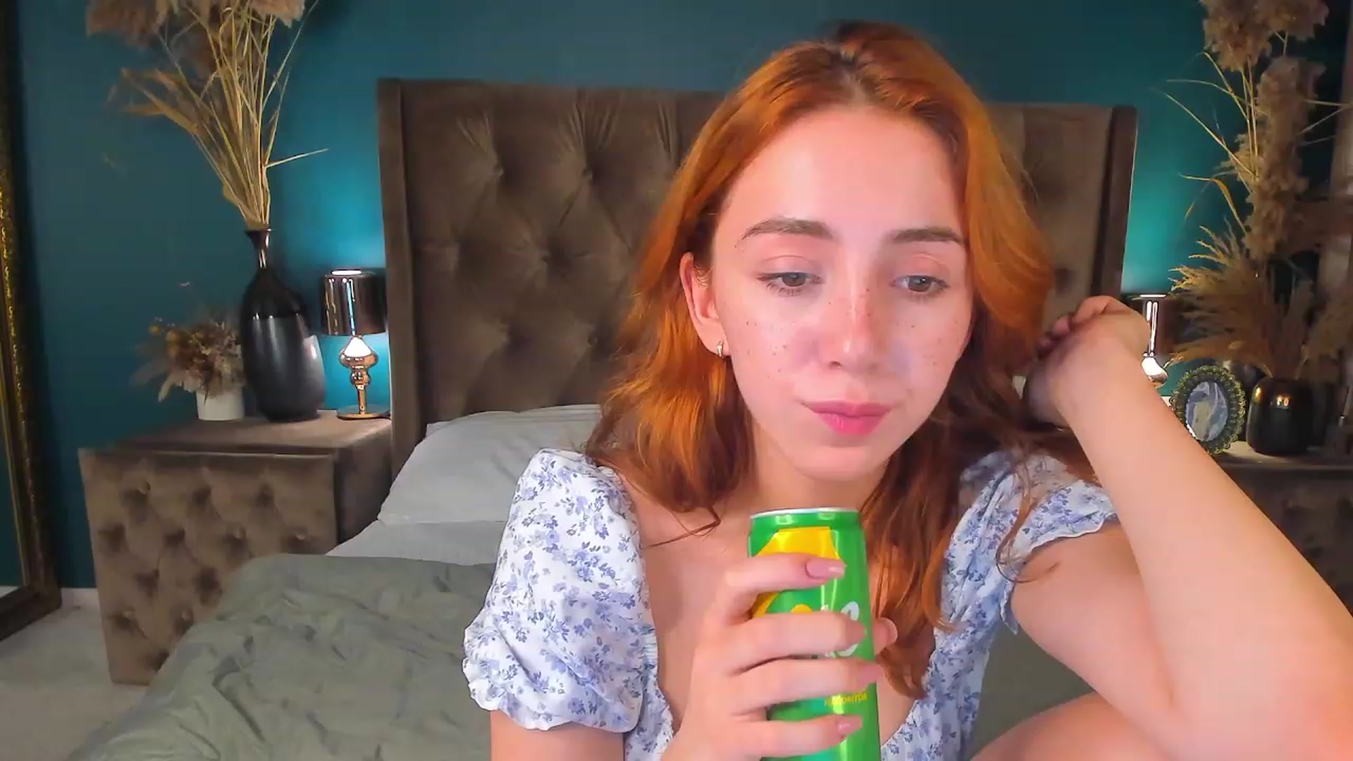 Gallery image thumbnail from ElsaYoung's myfreecams stream on, 08/08/2023, 18:45 image 2 of 20