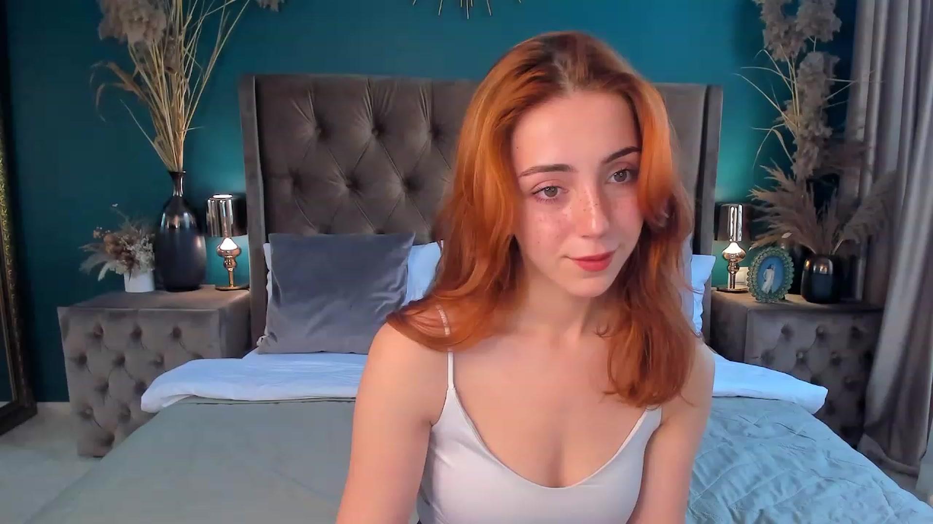 Gallery image thumbnail from ElsaYoung's myfreecams stream on, 08/10/2023, 12:31 image 1 of 20