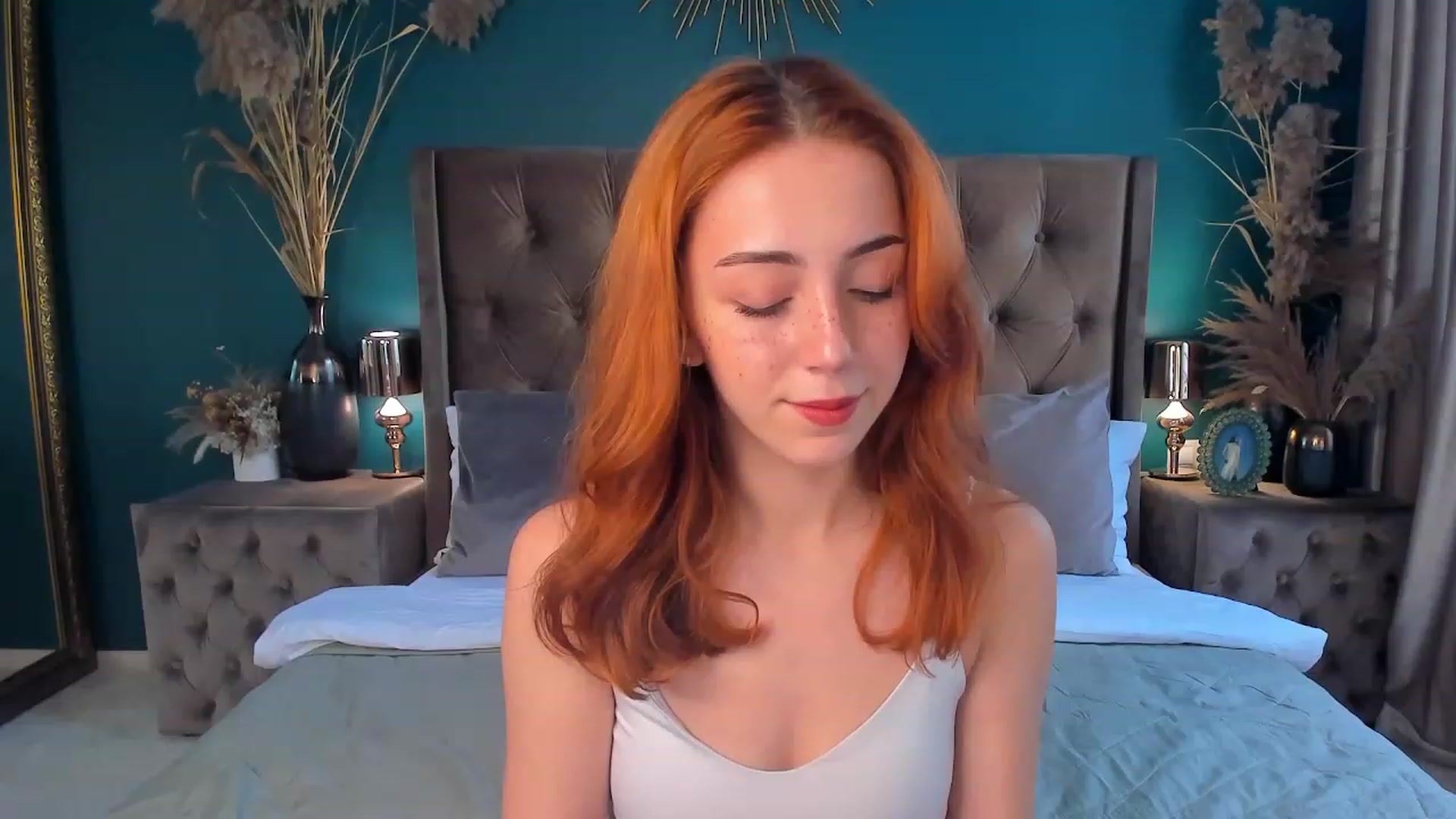 Gallery image thumbnail from ElsaYoung's myfreecams stream on, 08/10/2023, 12:31 image 15 of 20