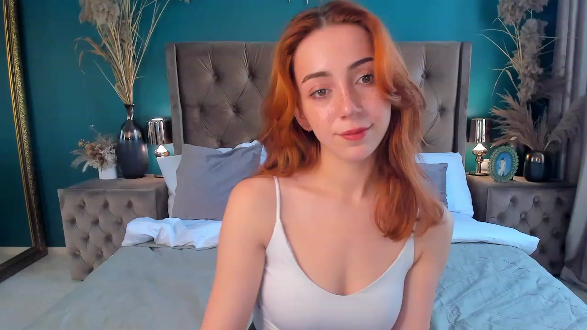 Gallery image thumbnail from ElsaYoung's myfreecams stream on, 08/10/2023, 13:22 image 20 of 20
