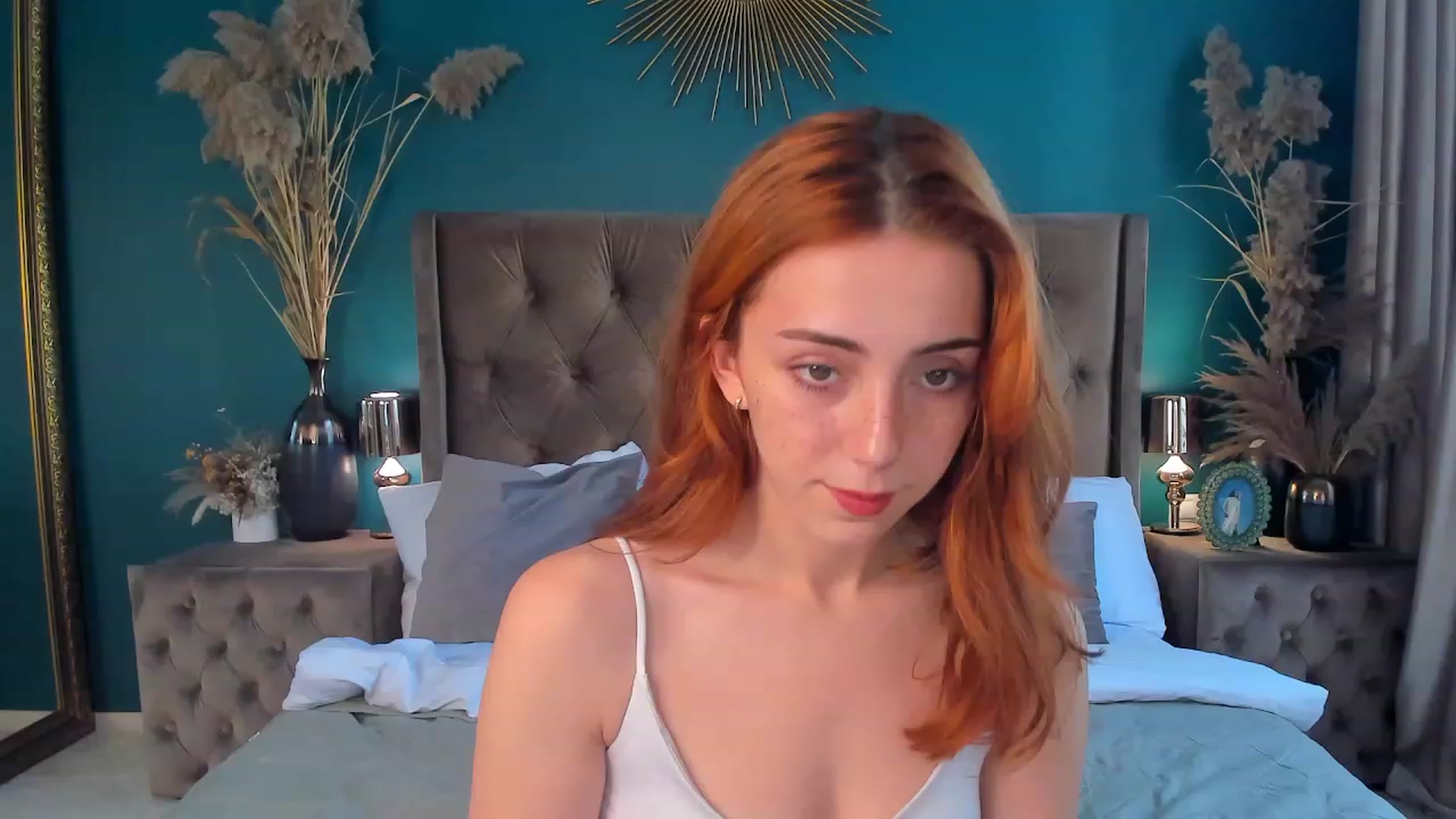 Gallery image thumbnail from ElsaYoung's myfreecams stream on, 08/10/2023, 13:22 image 1 of 20