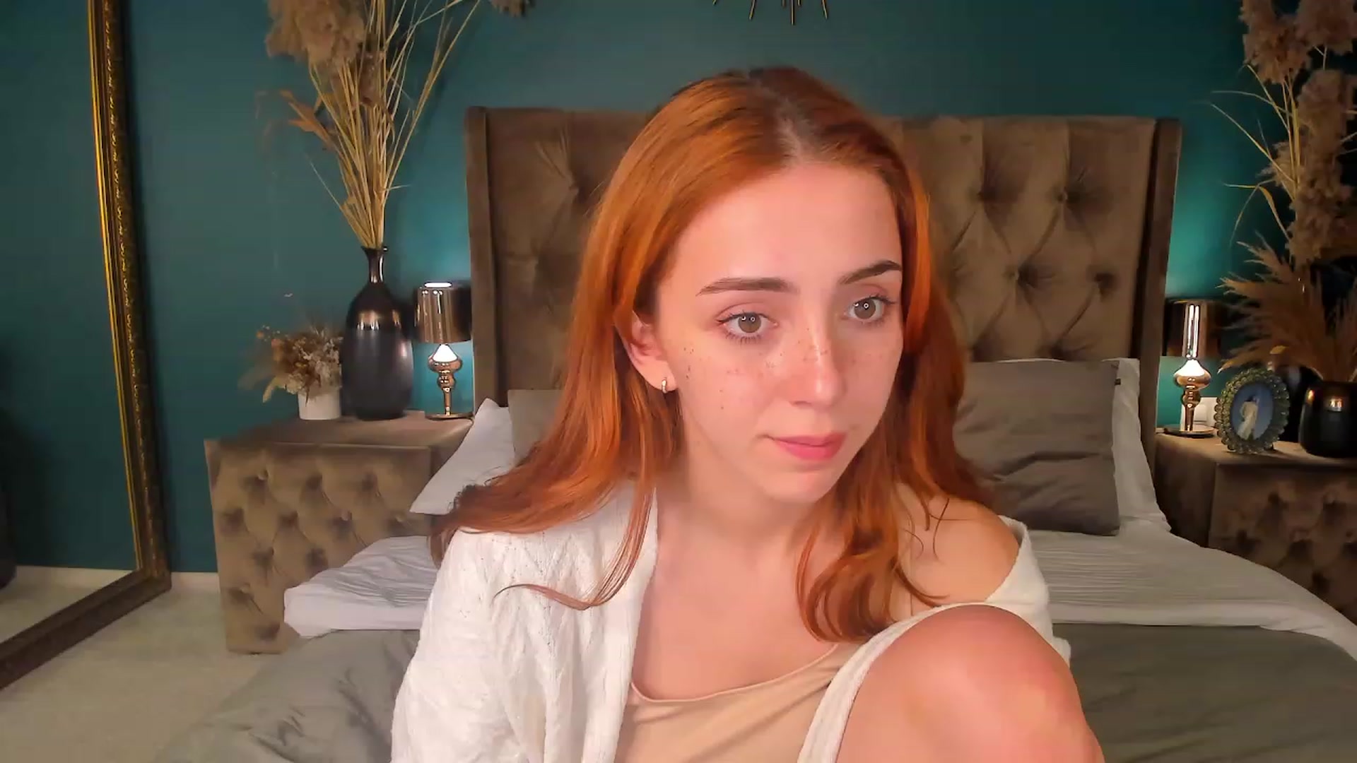 Gallery image thumbnail from ElsaYoung's myfreecams stream on, 08/10/2023, 19:00 image 20 of 20