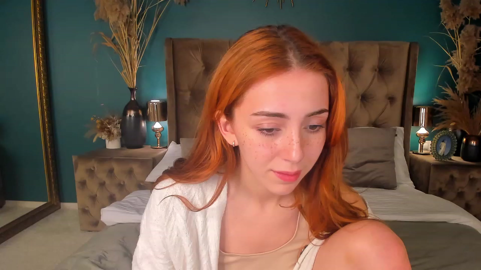 Gallery image thumbnail from ElsaYoung's myfreecams stream on, 08/10/2023, 19:00 image 19 of 20