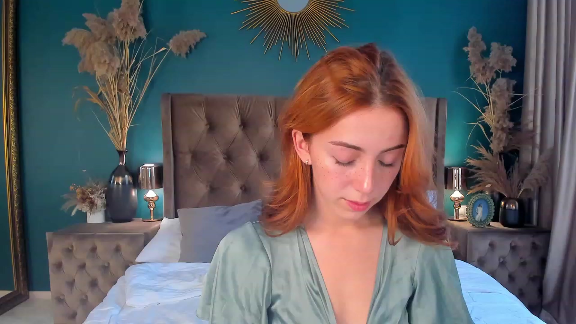 Gallery image thumbnail from ElsaYoung's myfreecams stream on, 08/11/2023, 12:37 image 18 of 20