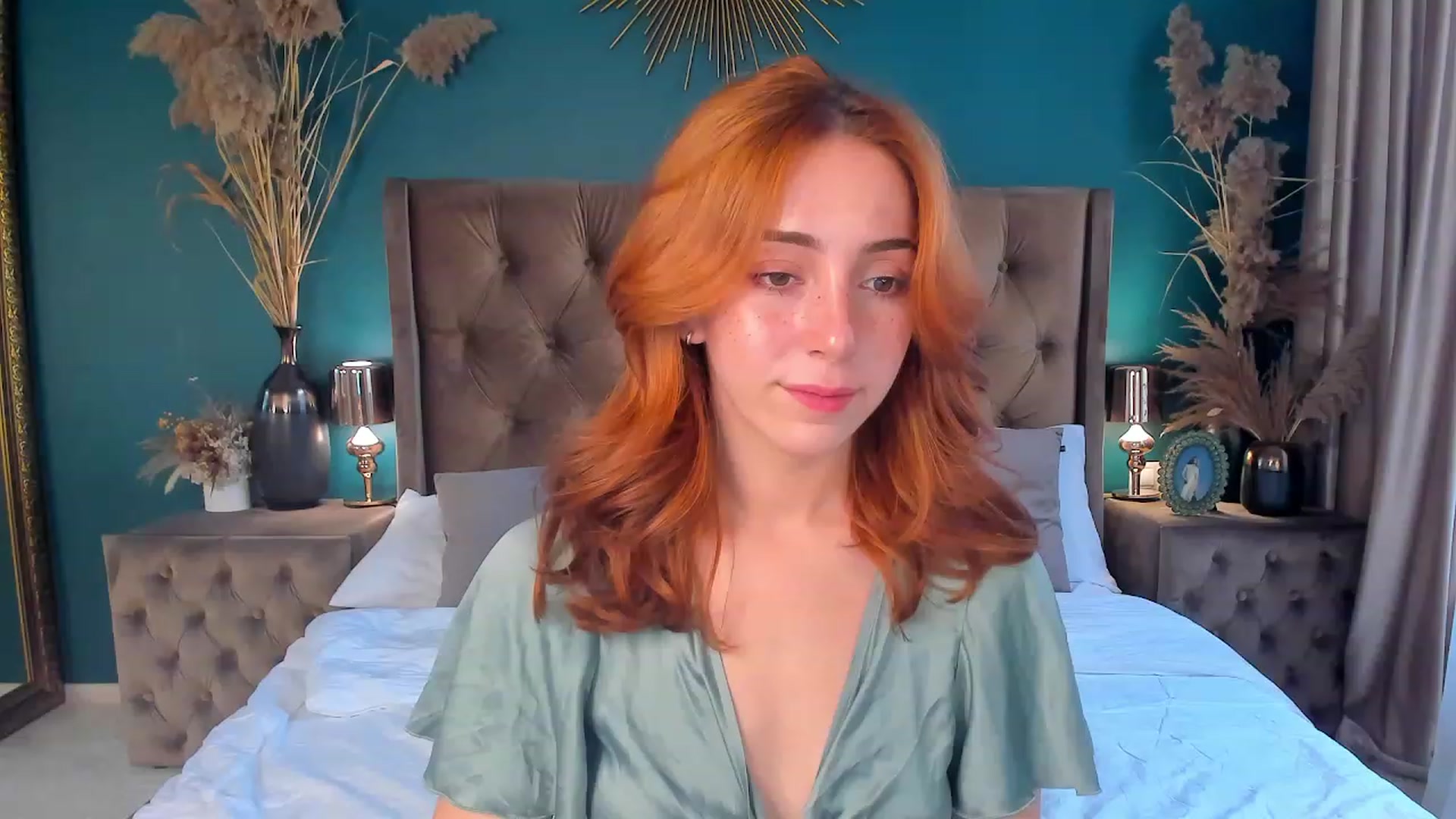 Gallery image thumbnail from ElsaYoung's myfreecams stream on, 08/11/2023, 12:37 image 8 of 20
