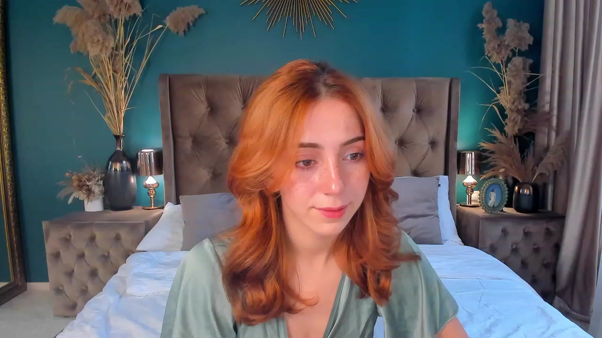 Gallery image thumbnail from ElsaYoung's myfreecams stream on, 08/11/2023, 12:37 image 12 of 20