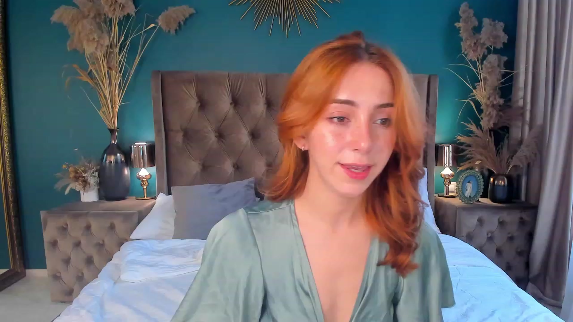 Gallery image thumbnail from ElsaYoung's myfreecams stream on, 08/11/2023, 12:37 image 16 of 20