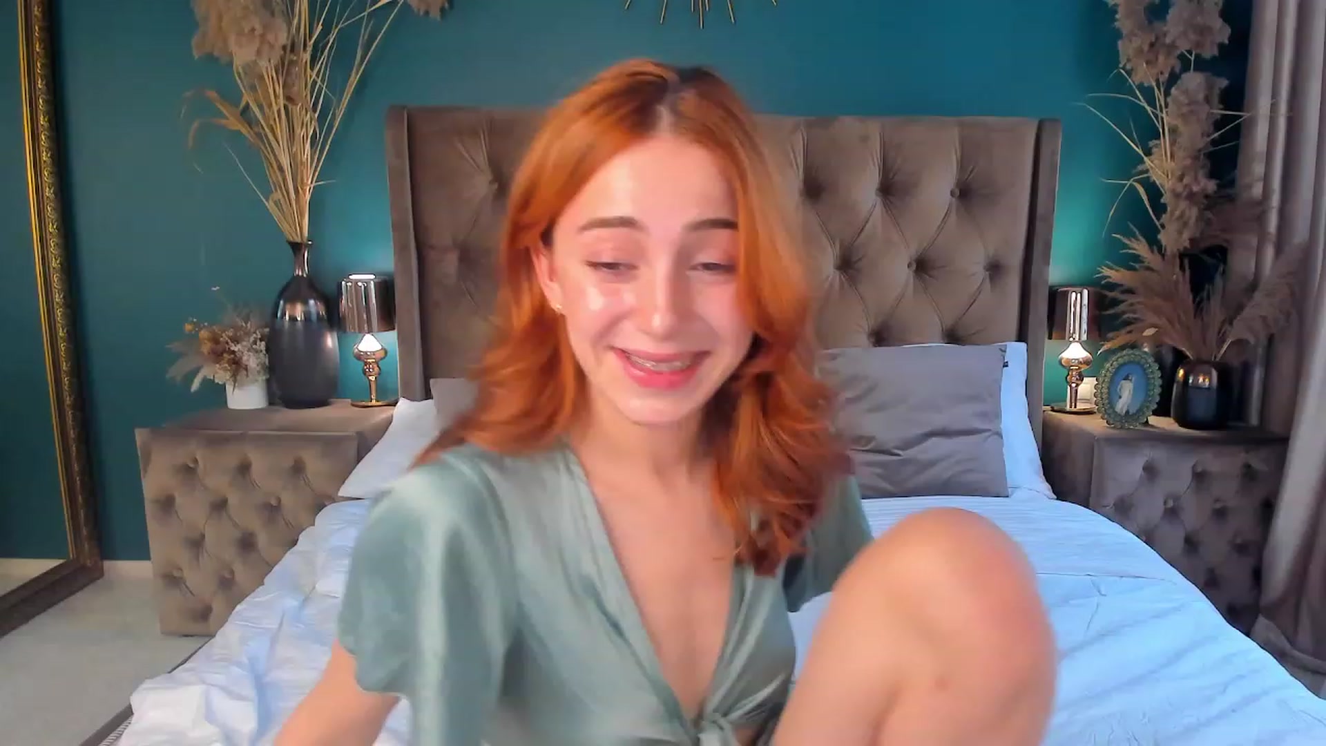 Gallery image thumbnail from ElsaYoung's myfreecams stream on, 08/11/2023, 13:28 image 14 of 20