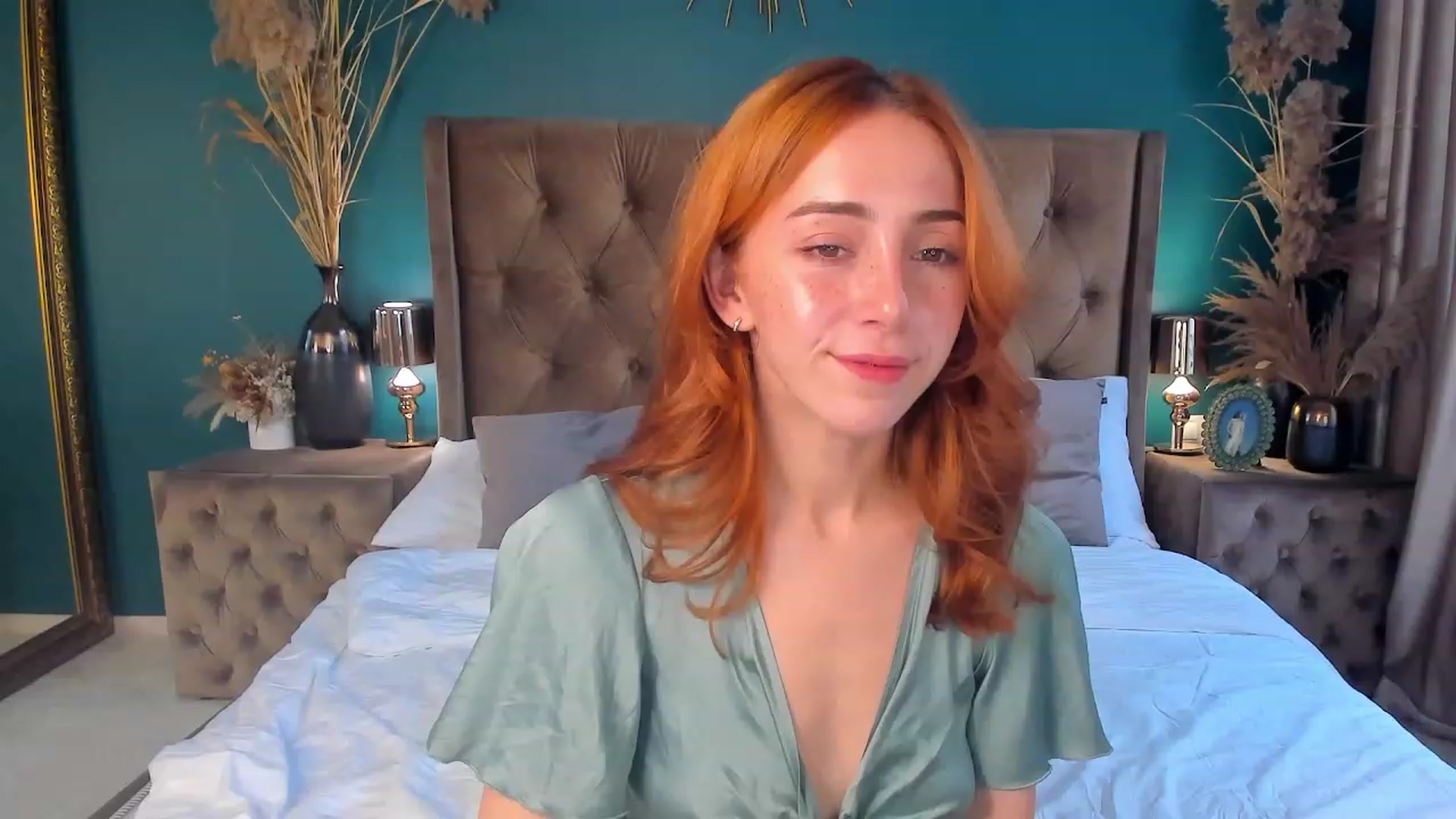 Gallery image thumbnail from ElsaYoung's myfreecams stream on, 08/11/2023, 13:28 image 8 of 20