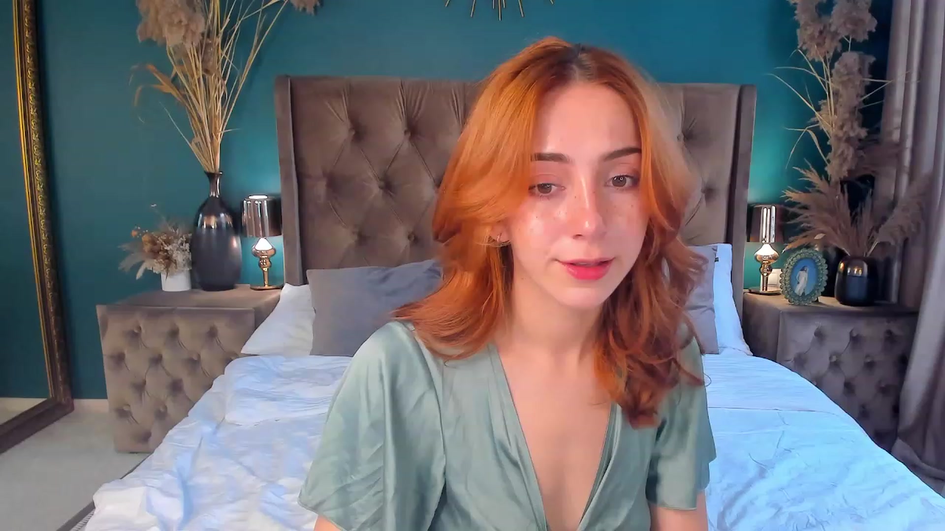 Gallery image thumbnail from ElsaYoung's myfreecams stream on, 08/11/2023, 13:28 image 11 of 20