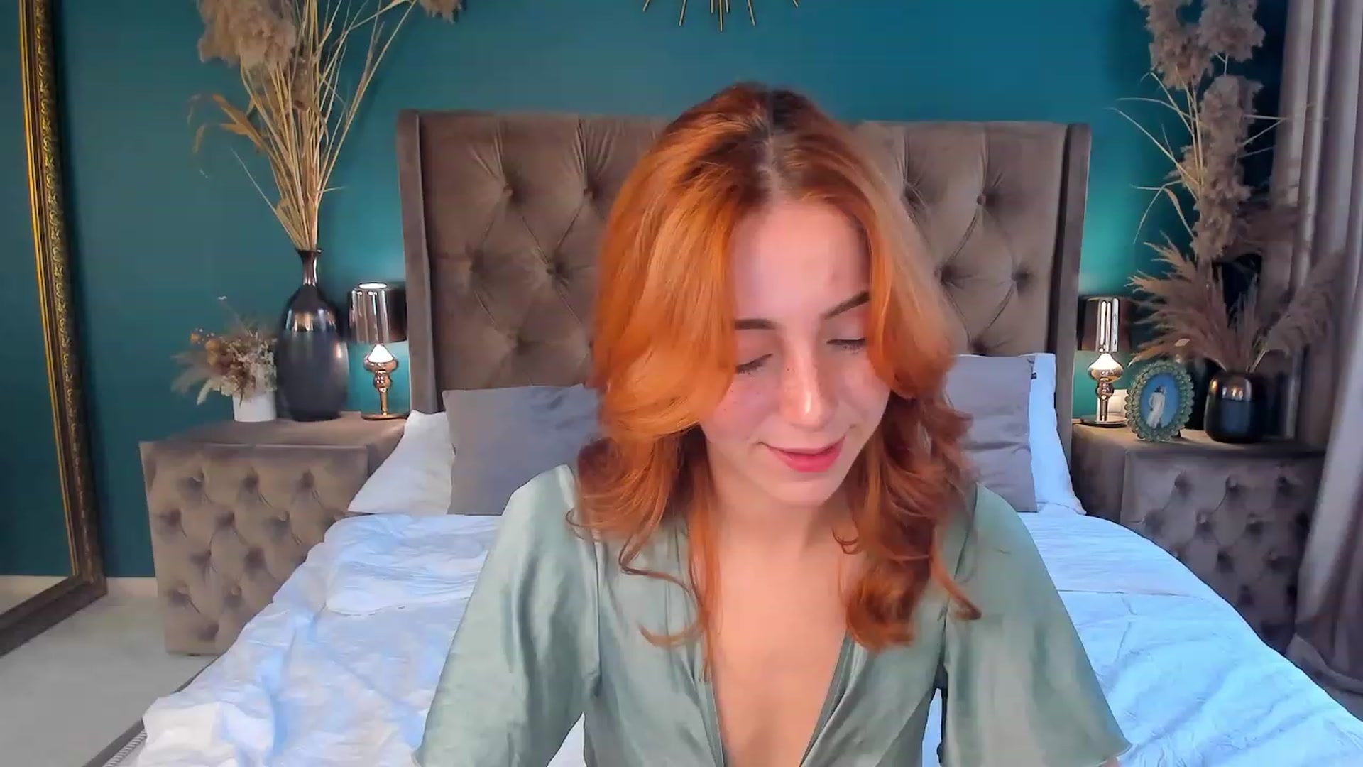 Gallery image thumbnail from ElsaYoung's myfreecams stream on, 08/11/2023, 13:28 image 6 of 20