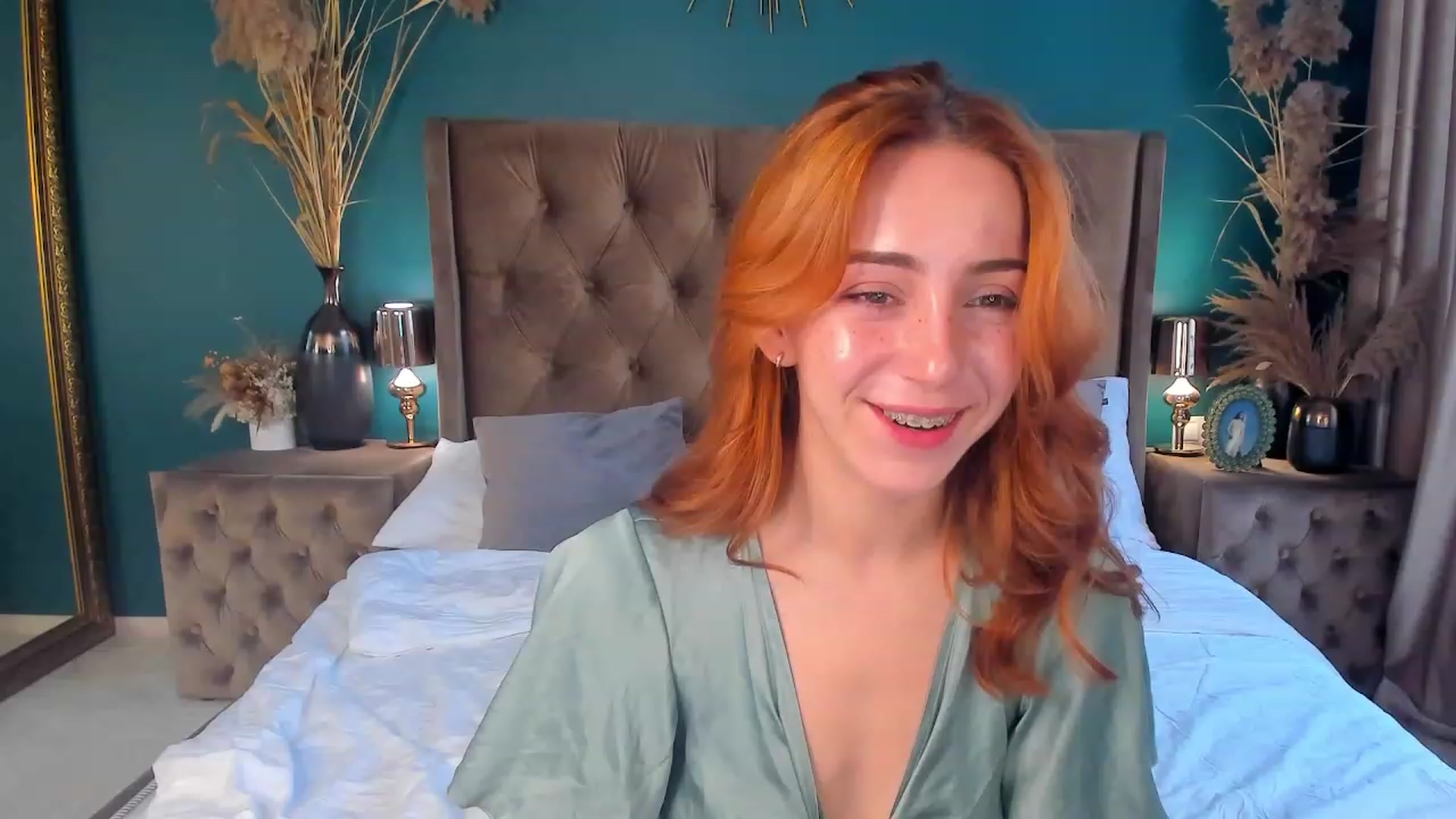 Gallery image thumbnail from ElsaYoung's myfreecams stream on, 08/11/2023, 13:28 image 4 of 20