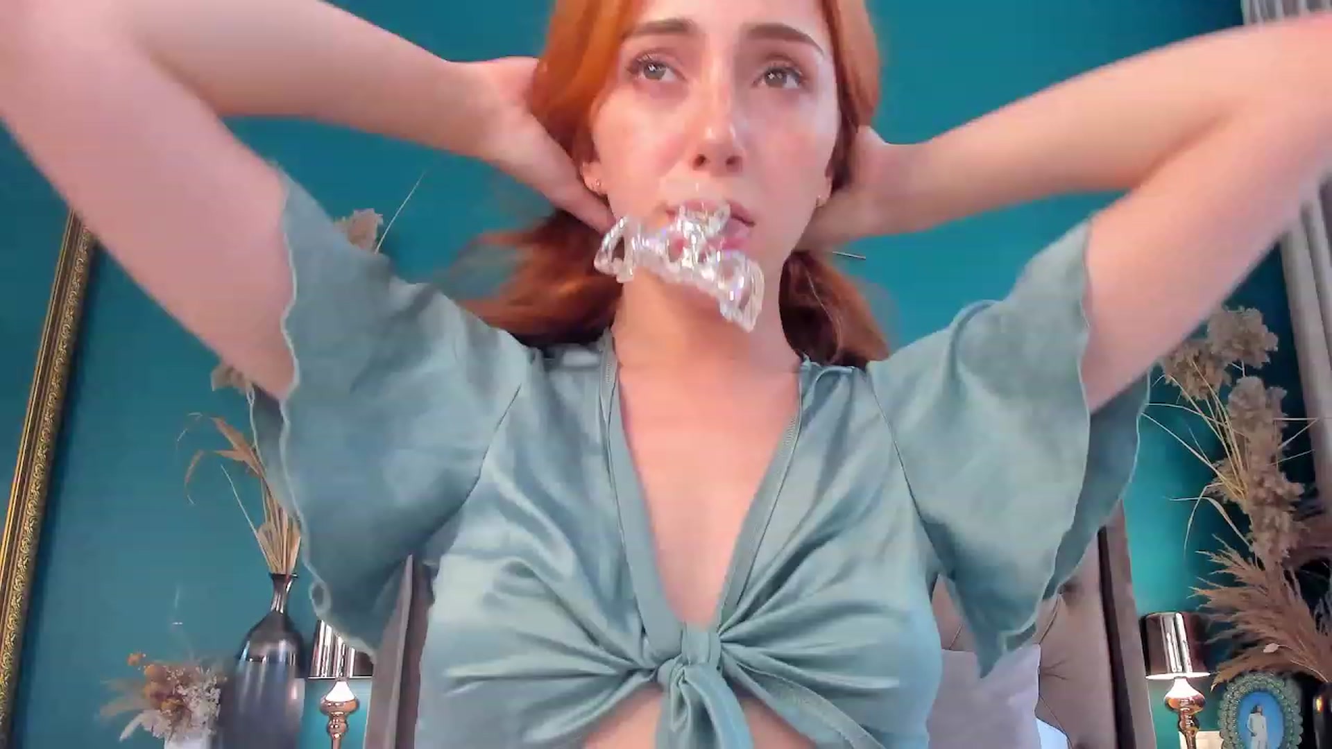 Gallery image thumbnail from ElsaYoung's myfreecams stream on, 08/11/2023, 16:01 image 10 of 20