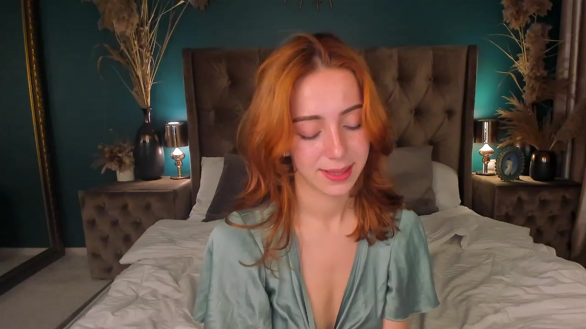 Gallery image thumbnail from ElsaYoung's myfreecams stream on, 08/11/2023, 19:01 image 7 of 20