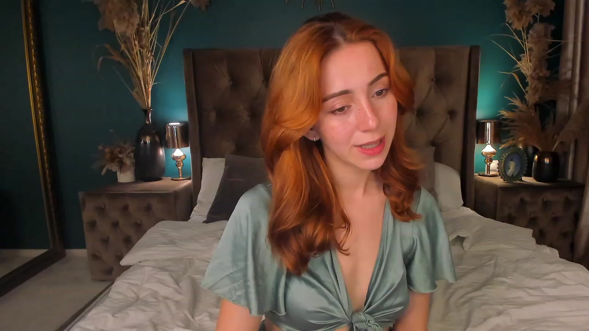 Gallery image thumbnail from ElsaYoung's myfreecams stream on, 08/11/2023, 19:01 image 1 of 20