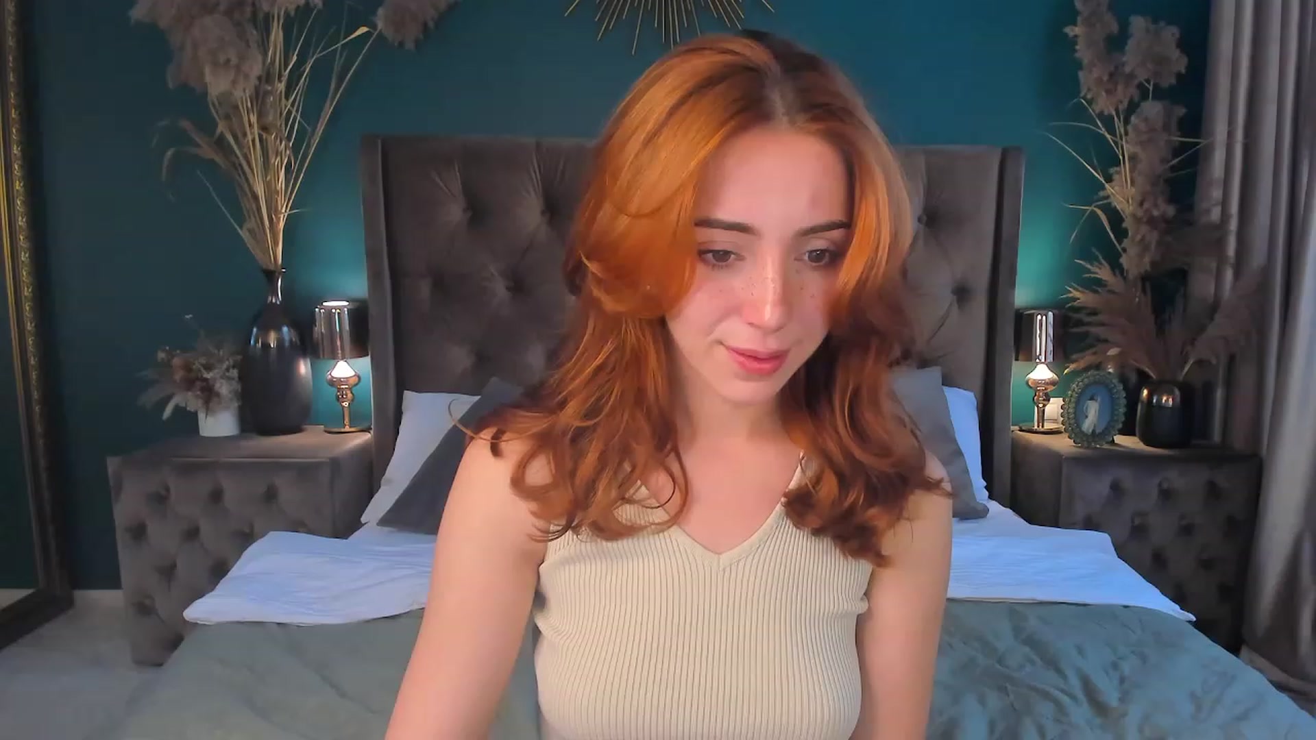 Gallery image thumbnail from ElsaYoung's myfreecams stream on, 08/12/2023, 07:04 image 5 of 20