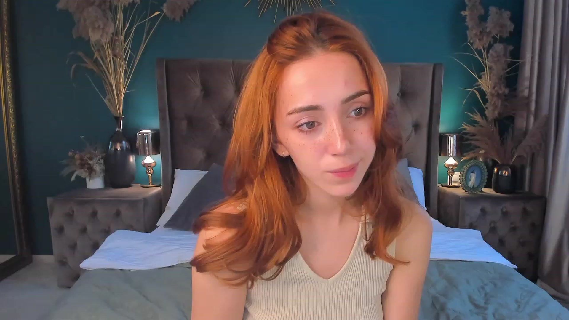 Gallery image thumbnail from ElsaYoung's myfreecams stream on, 08/12/2023, 07:04 image 14 of 20
