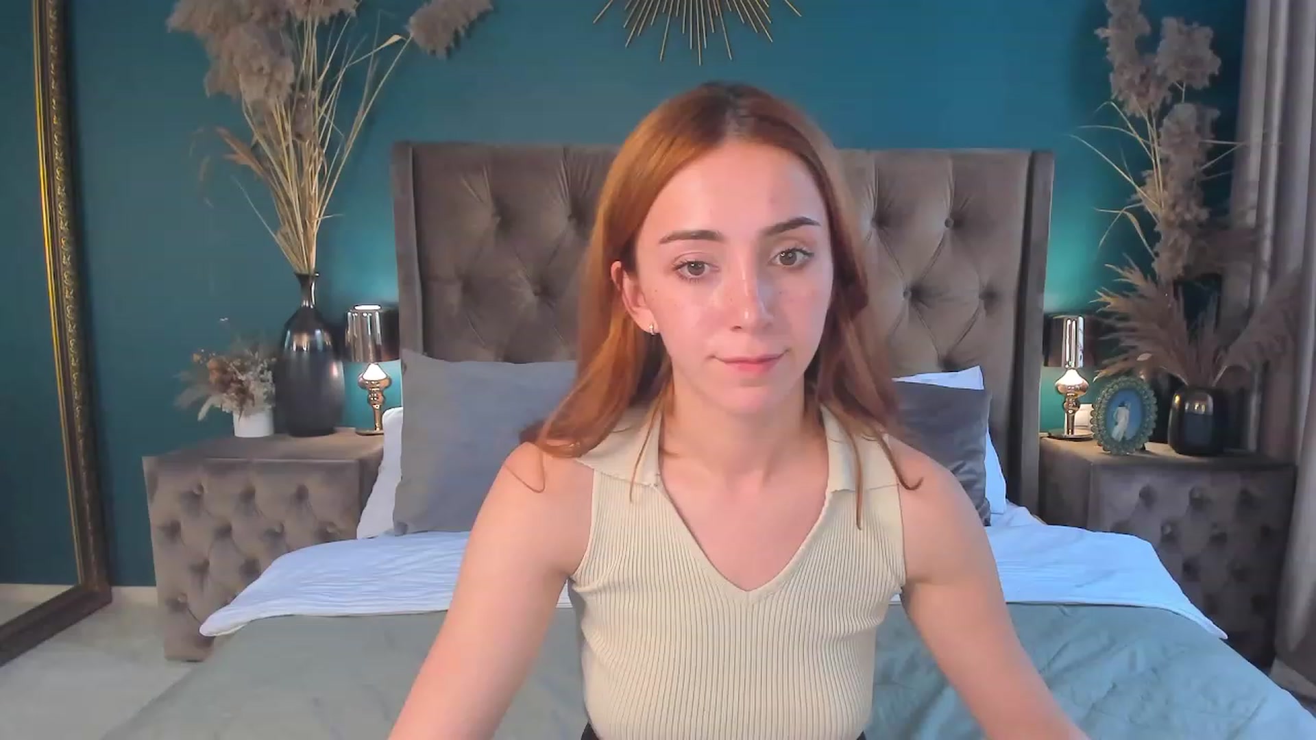 Gallery image thumbnail from ElsaYoung's myfreecams stream on, 08/12/2023, 12:01 image 18 of 20