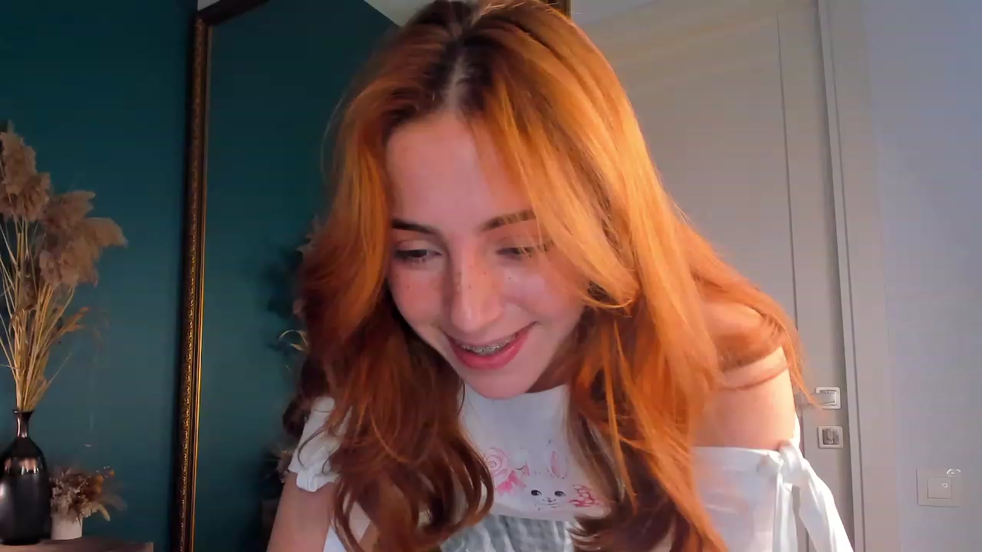 Gallery image thumbnail from ElsaYoung's myfreecams stream on, 08/13/2023, 18:06 image 2 of 20