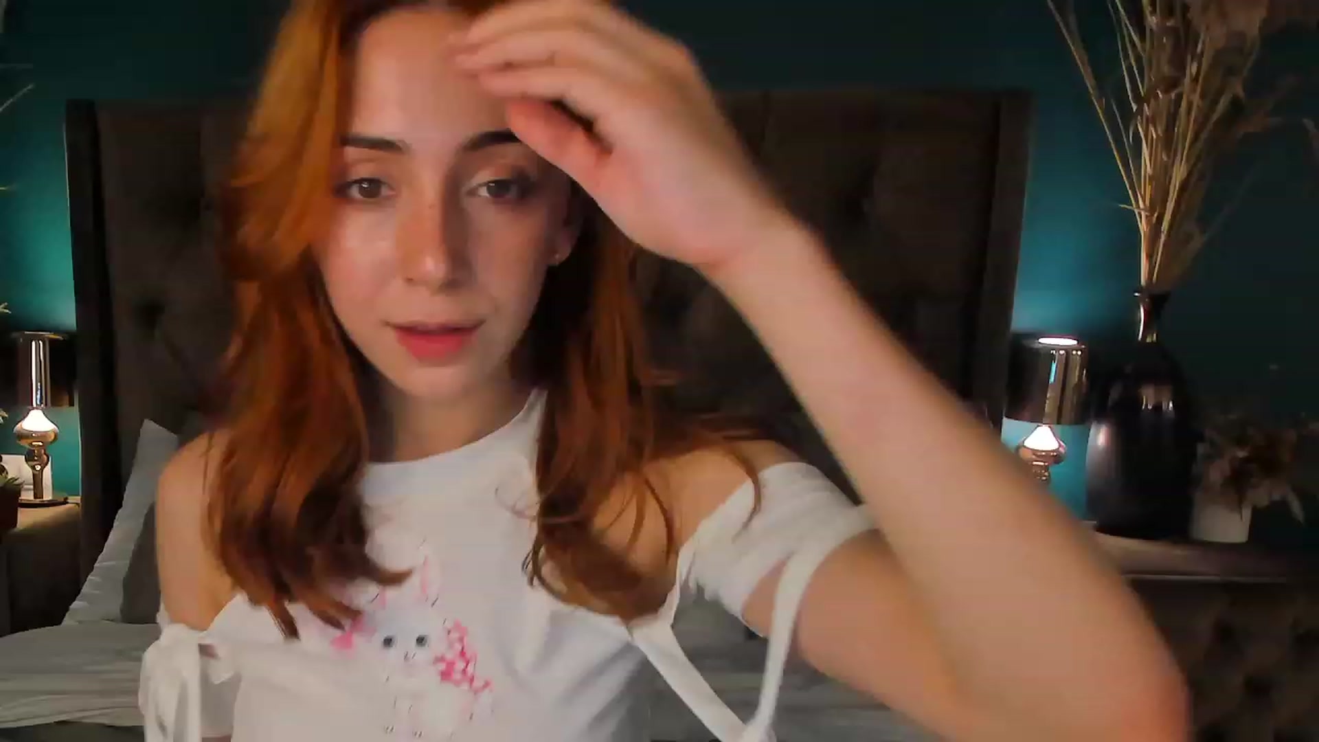 Gallery image thumbnail from ElsaYoung's myfreecams stream on, 08/13/2023, 18:06 image 10 of 20