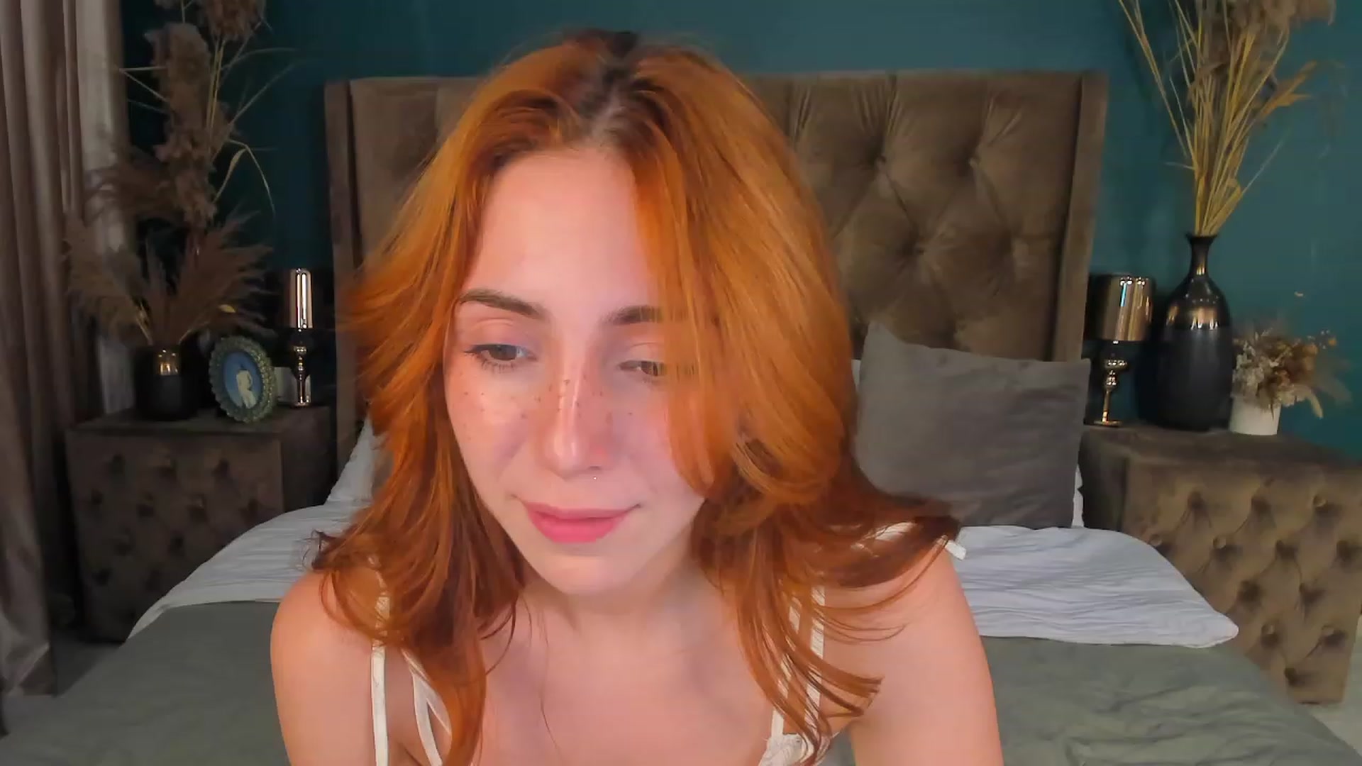 Gallery image thumbnail from ElsaYoung's myfreecams stream on, 08/13/2023, 19:03 image 15 of 20