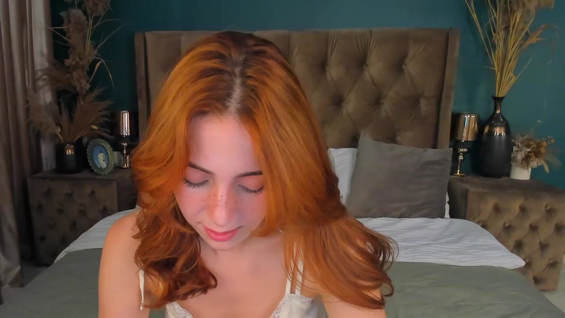 Gallery image thumbnail from ElsaYoung's myfreecams stream on, 08/13/2023, 19:03 image 6 of 20