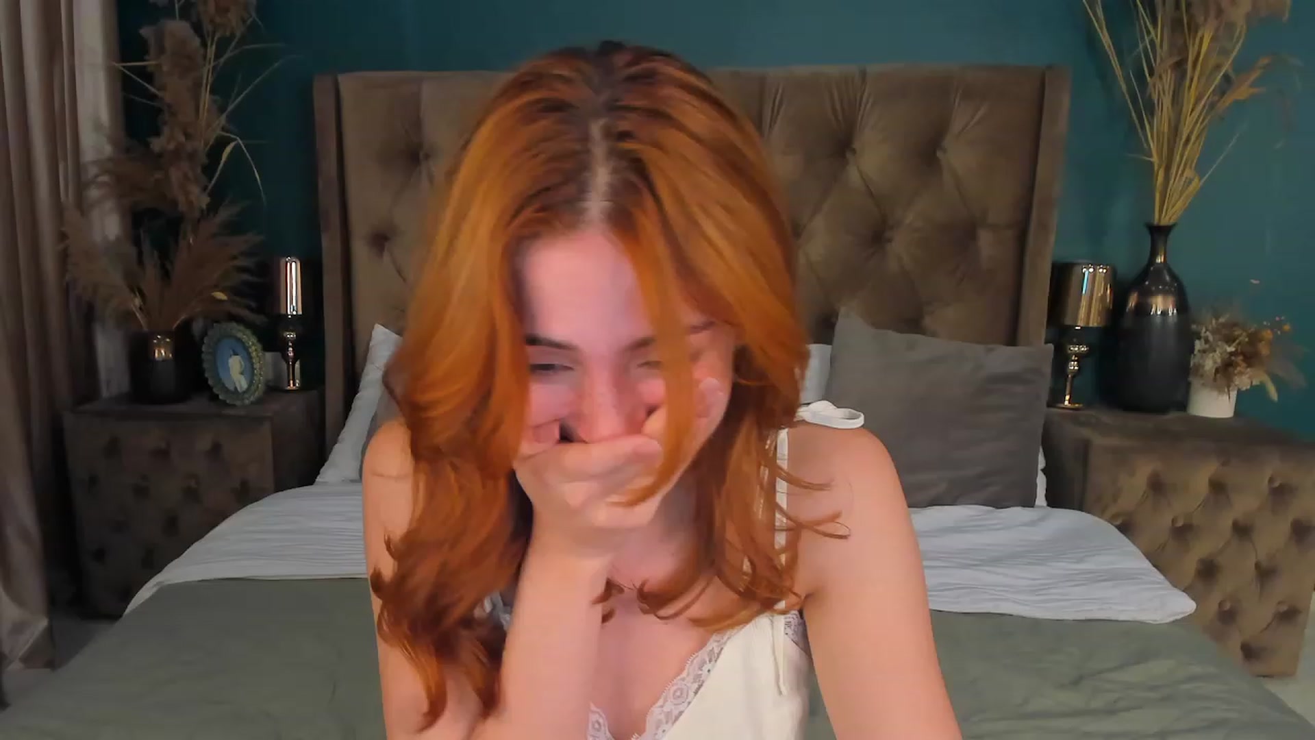 Gallery image thumbnail from ElsaYoung's myfreecams stream on, 08/13/2023, 19:03 image 11 of 20