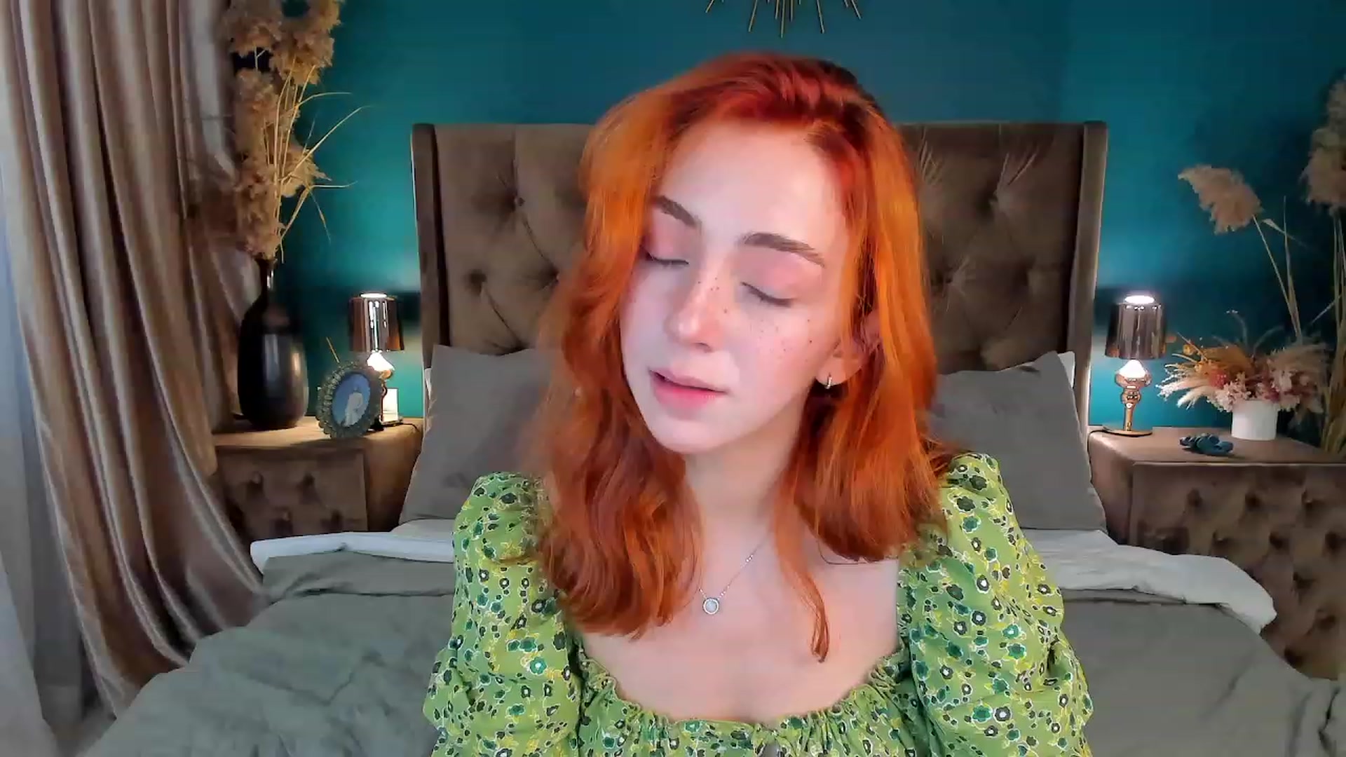Gallery image thumbnail from ElsaYoung's myfreecams stream on, 08/18/2023, 13:01 image 15 of 20