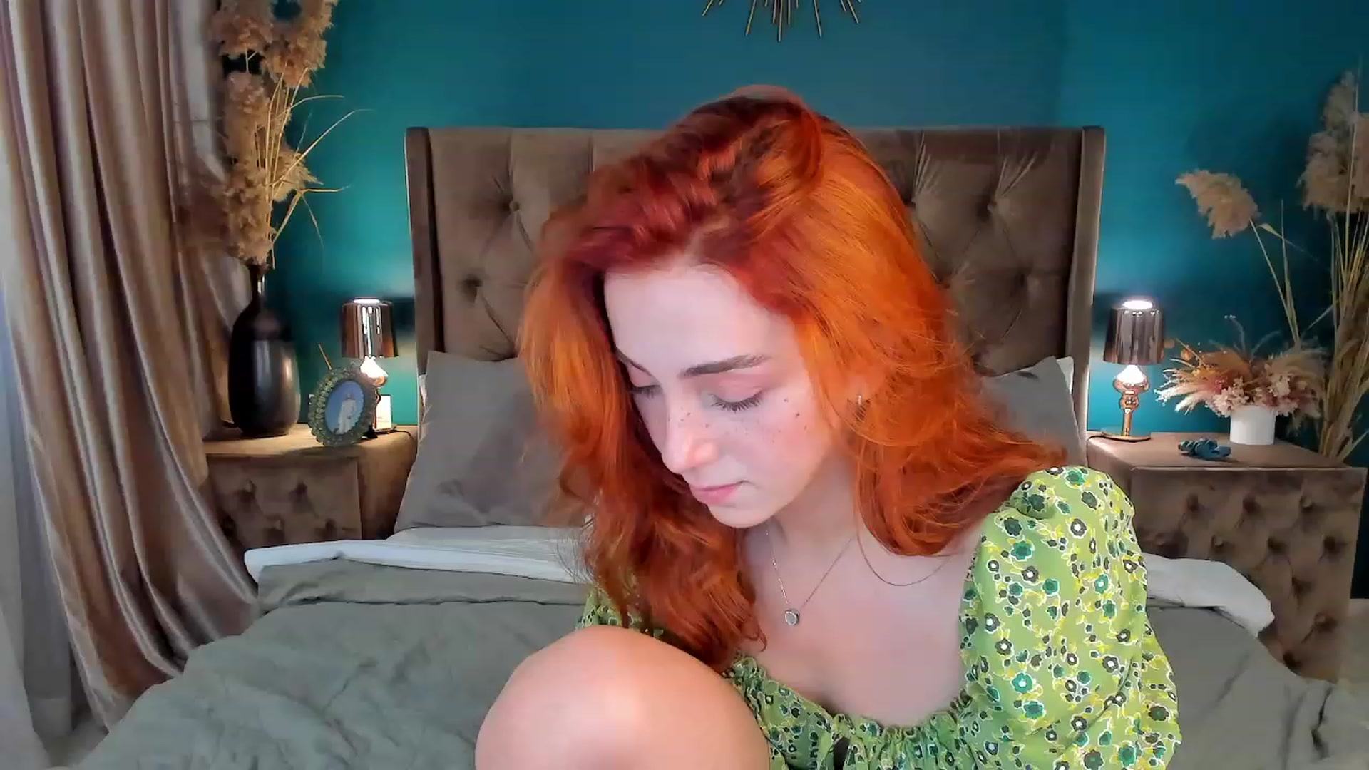 Gallery image thumbnail from ElsaYoung's myfreecams stream on, 08/18/2023, 13:01 image 13 of 20