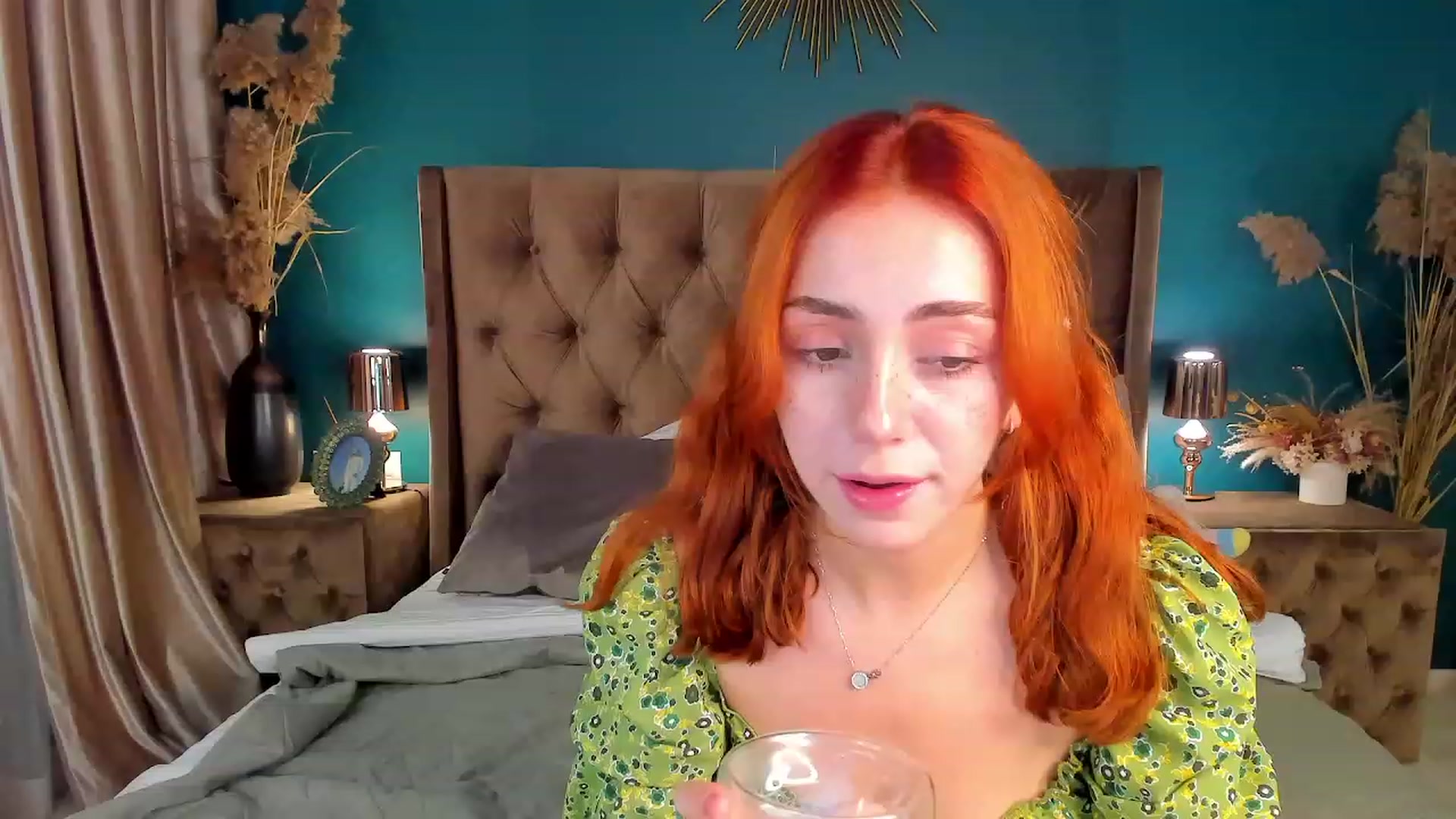 Gallery image thumbnail from ElsaYoung's myfreecams stream on, 08/18/2023, 14:28 image 18 of 20