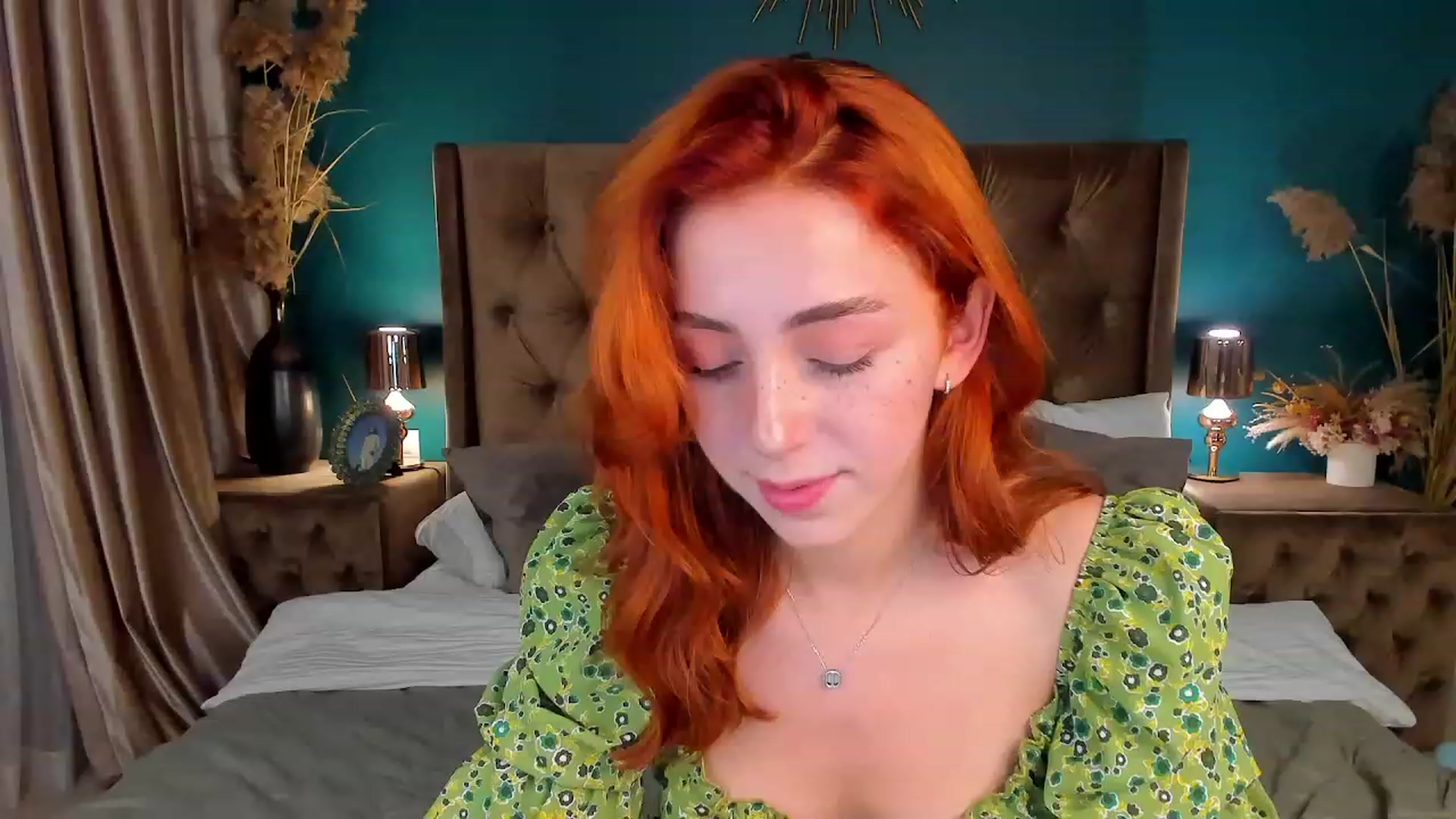 Gallery image thumbnail from ElsaYoung's myfreecams stream on, 08/18/2023, 17:24 image 10 of 20