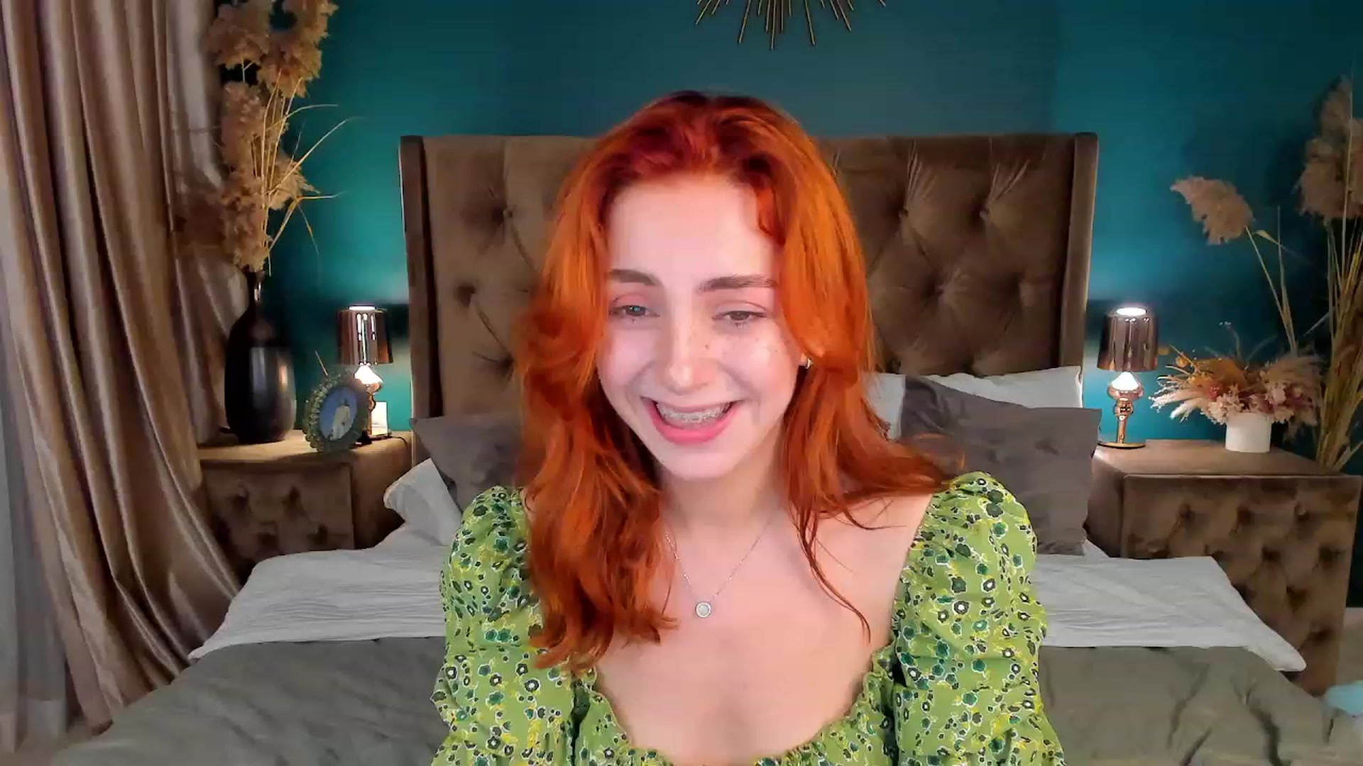 Gallery image thumbnail from ElsaYoung's myfreecams stream on, 08/18/2023, 17:24 image 6 of 20