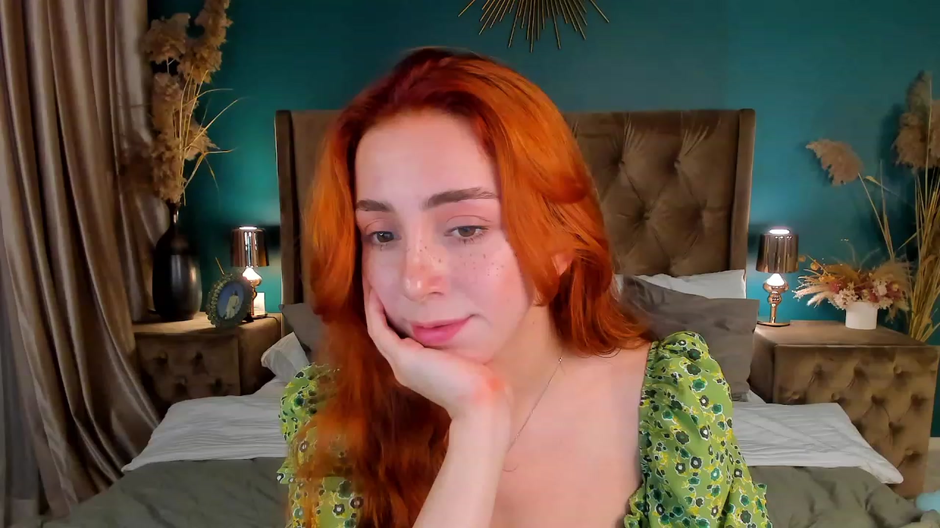Gallery image thumbnail from ElsaYoung's myfreecams stream on, 08/18/2023, 17:24 image 17 of 20