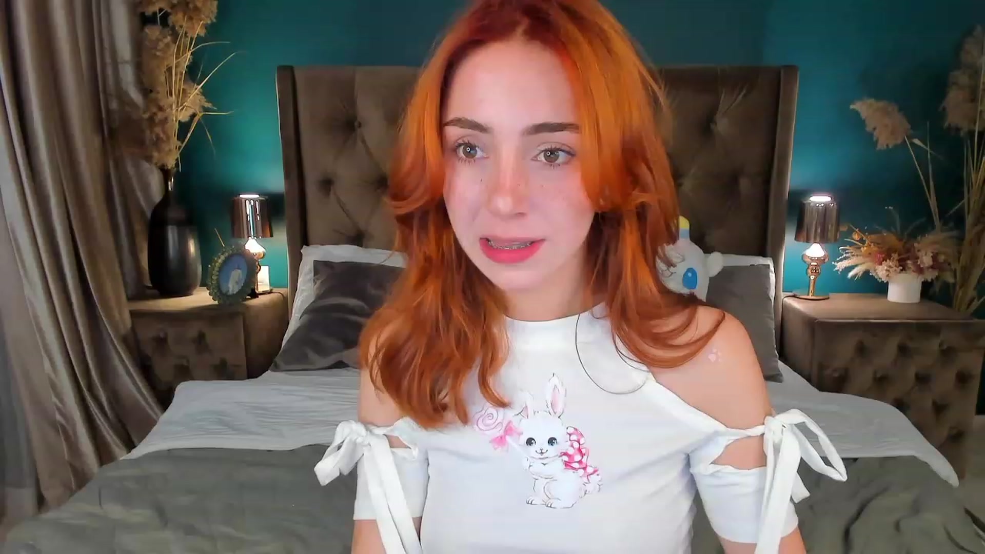 Gallery image thumbnail from ElsaYoung's myfreecams stream on, 08/19/2023, 07:39 image 9 of 20