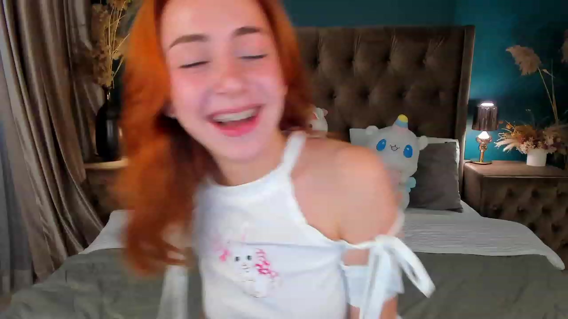 Gallery image thumbnail from ElsaYoung's myfreecams stream on, 08/19/2023, 07:39 image 8 of 20