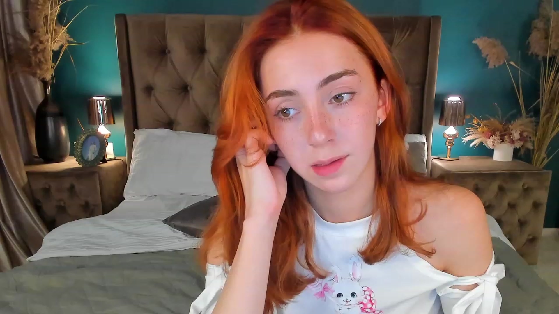 Gallery image thumbnail from ElsaYoung's myfreecams stream on, 08/19/2023, 10:32 image 1 of 20