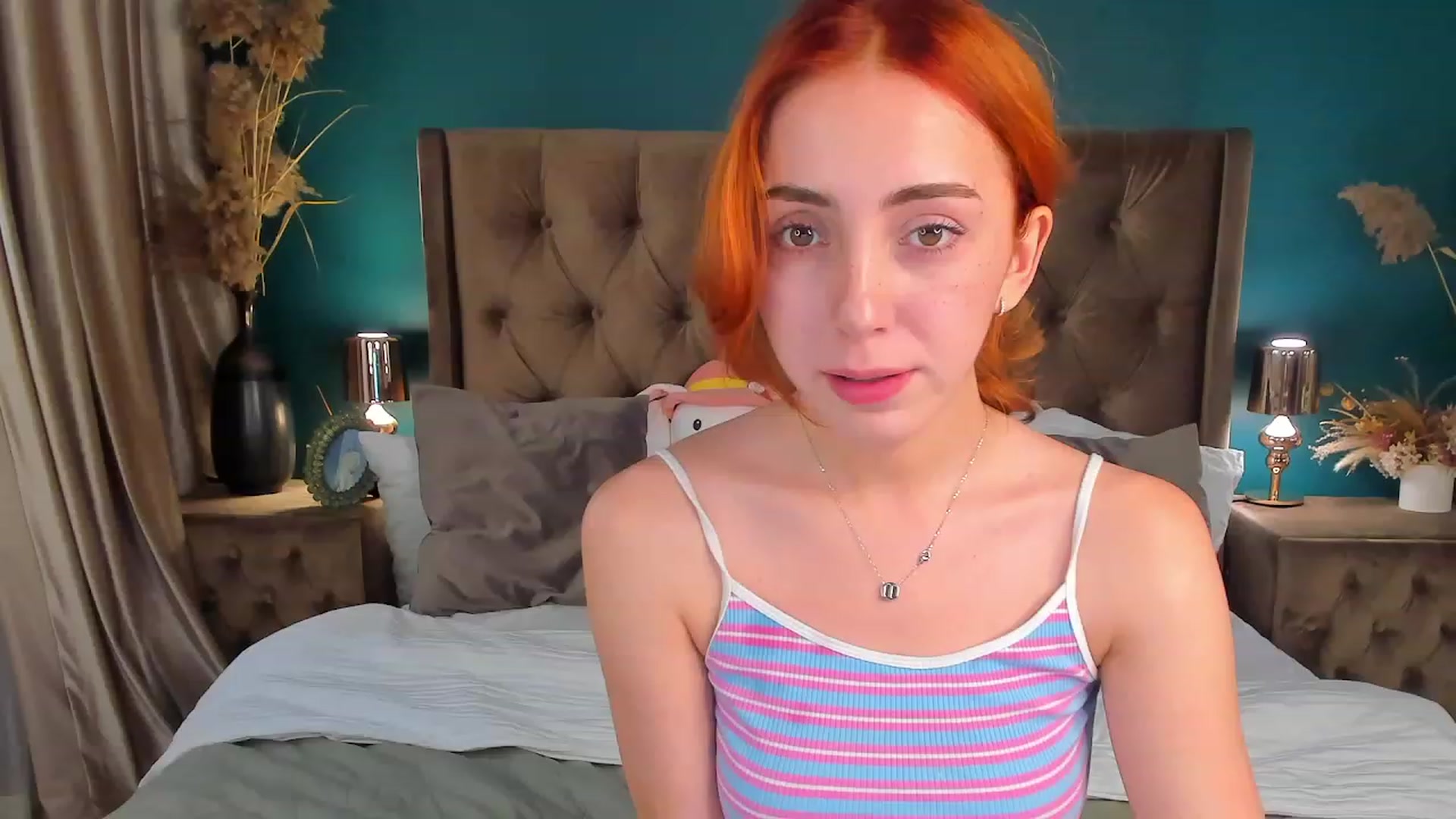 Gallery image thumbnail from ElsaYoung's myfreecams stream on, 08/19/2023, 13:43 image 15 of 20