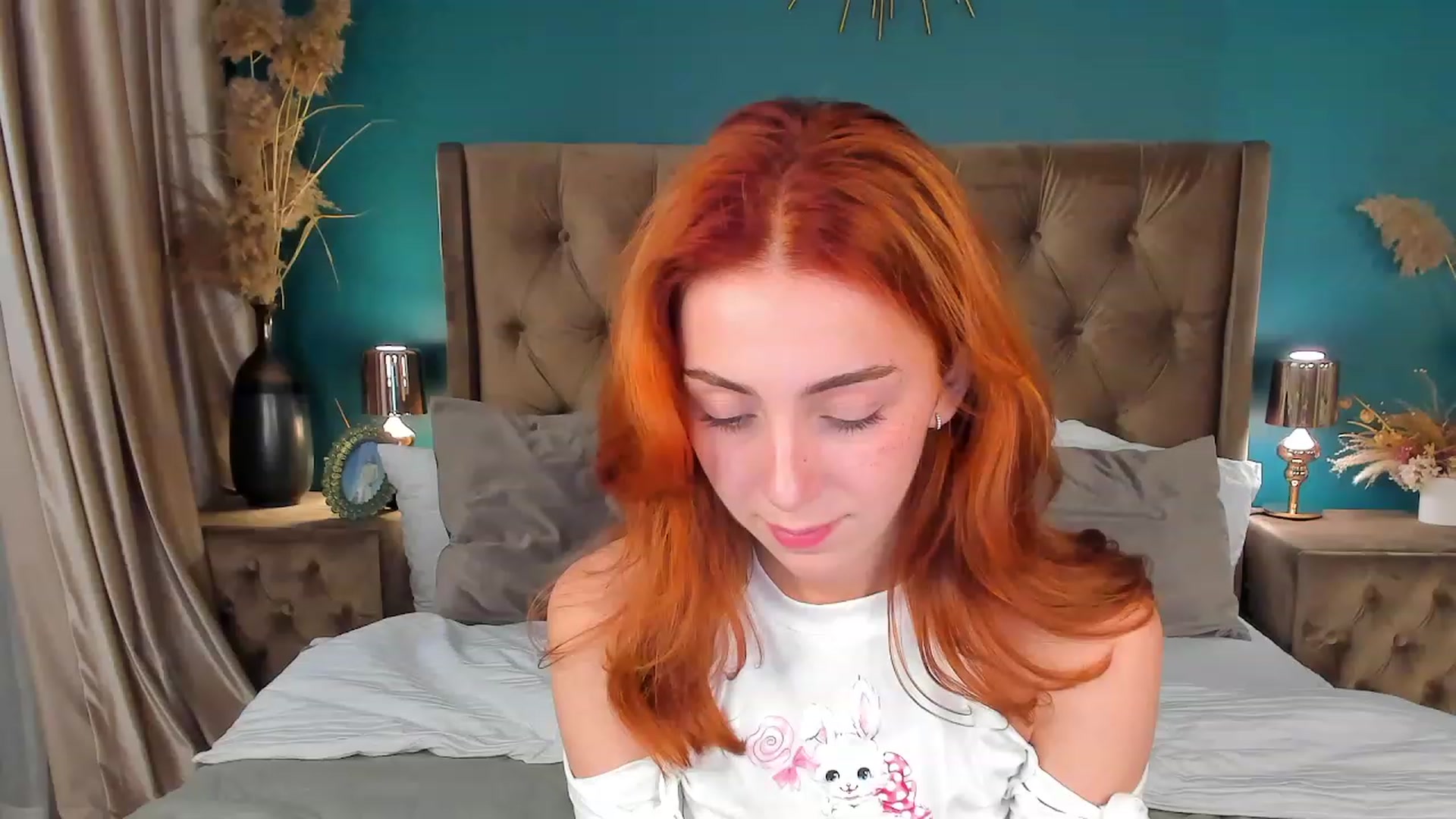 Gallery image thumbnail from ElsaYoung's myfreecams stream on, 08/19/2023, 13:43 image 7 of 20